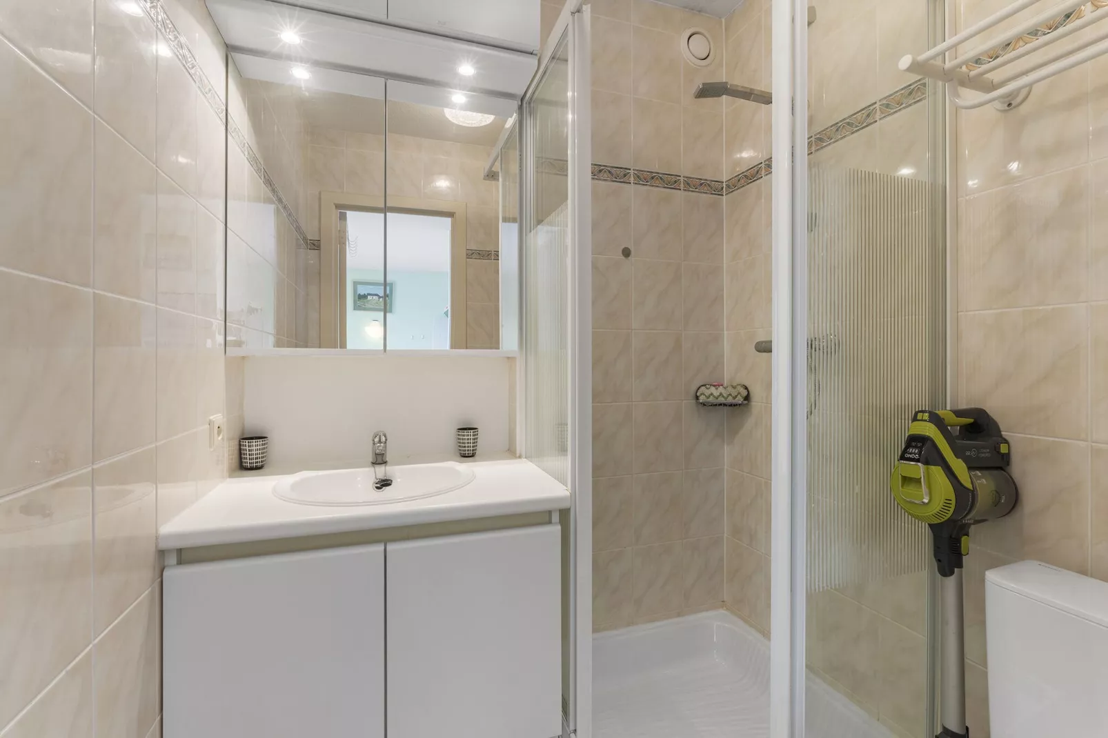 Ocean Suites 714-Bathroom