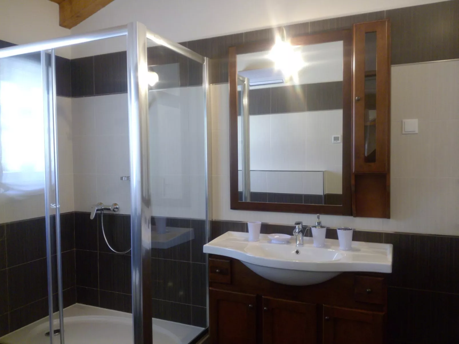 Für 8 Personen und 2 Kinder in Segotici, Istrien (Südküste von Istrien)-Image-tags.info