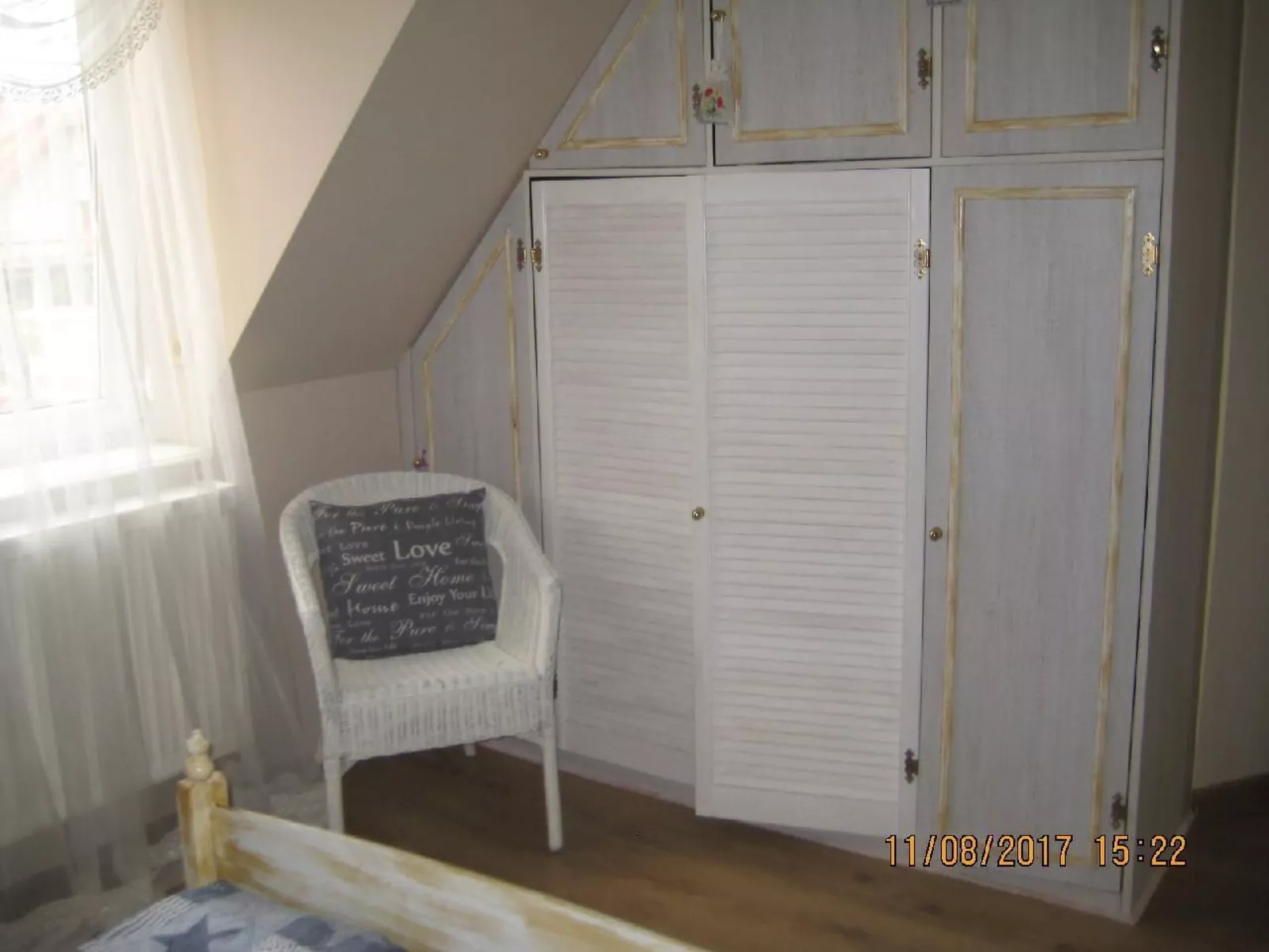 Mit Garten, Grill und Terrasse-Drinnen