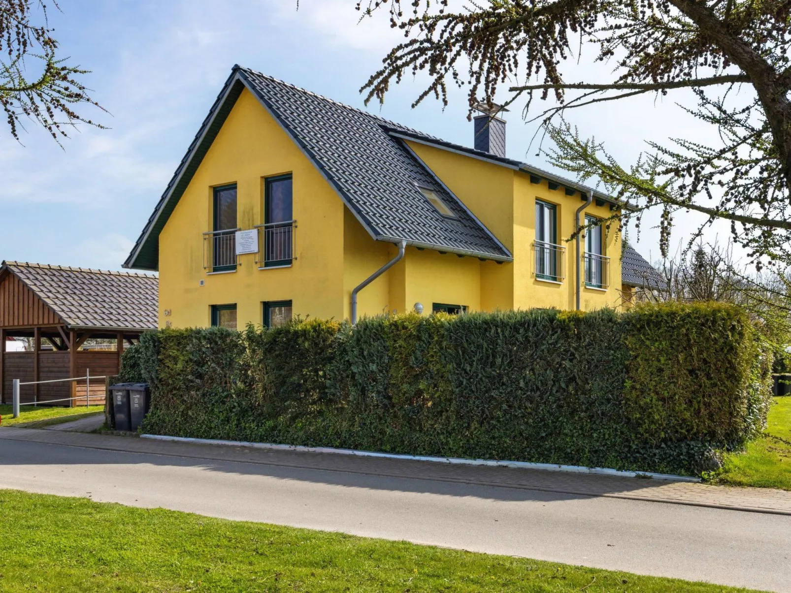 Ferienhaus-Bodden-Outside