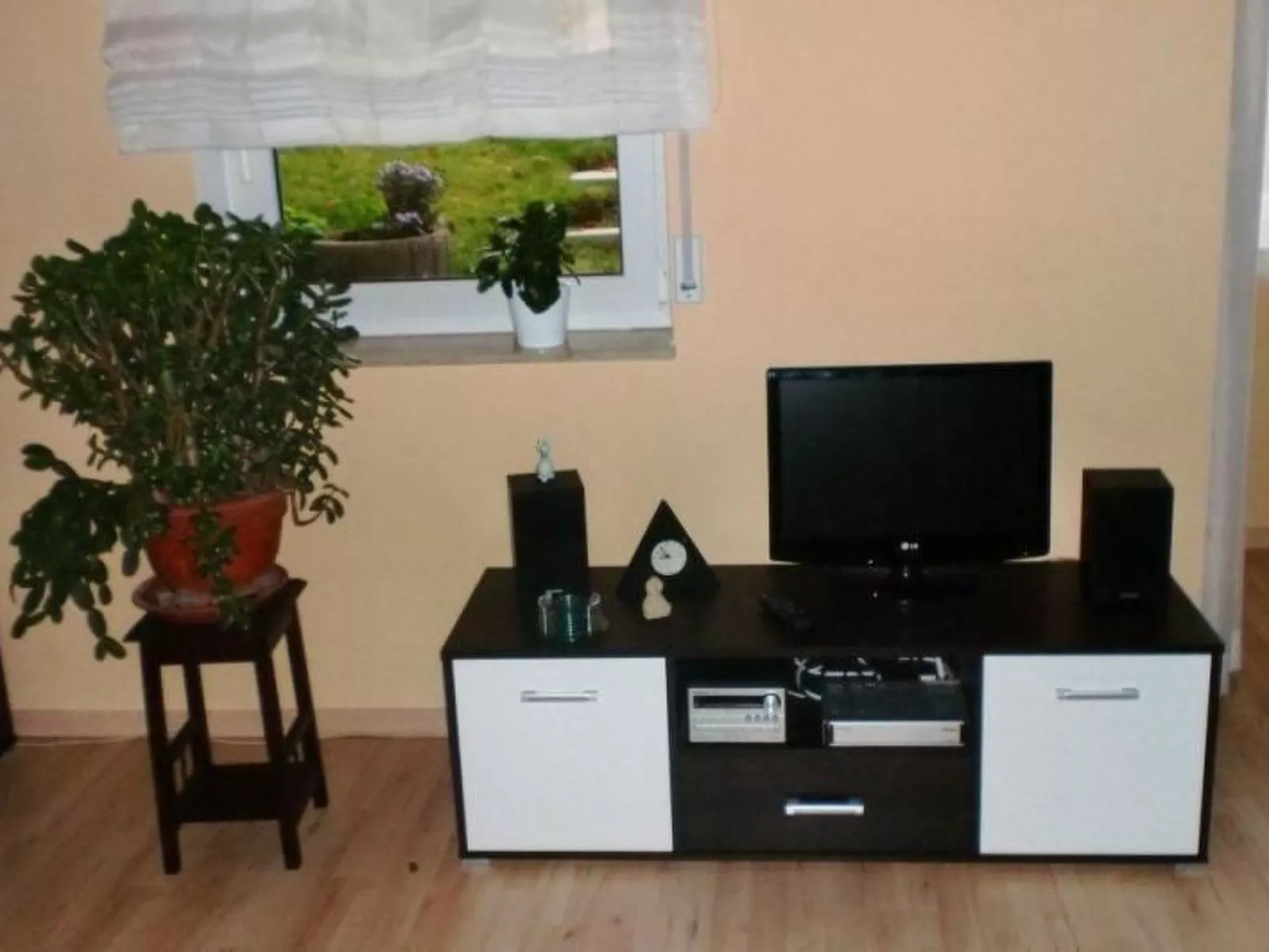 Mit Terrasse in ruhiger Lage-Image-tags.info