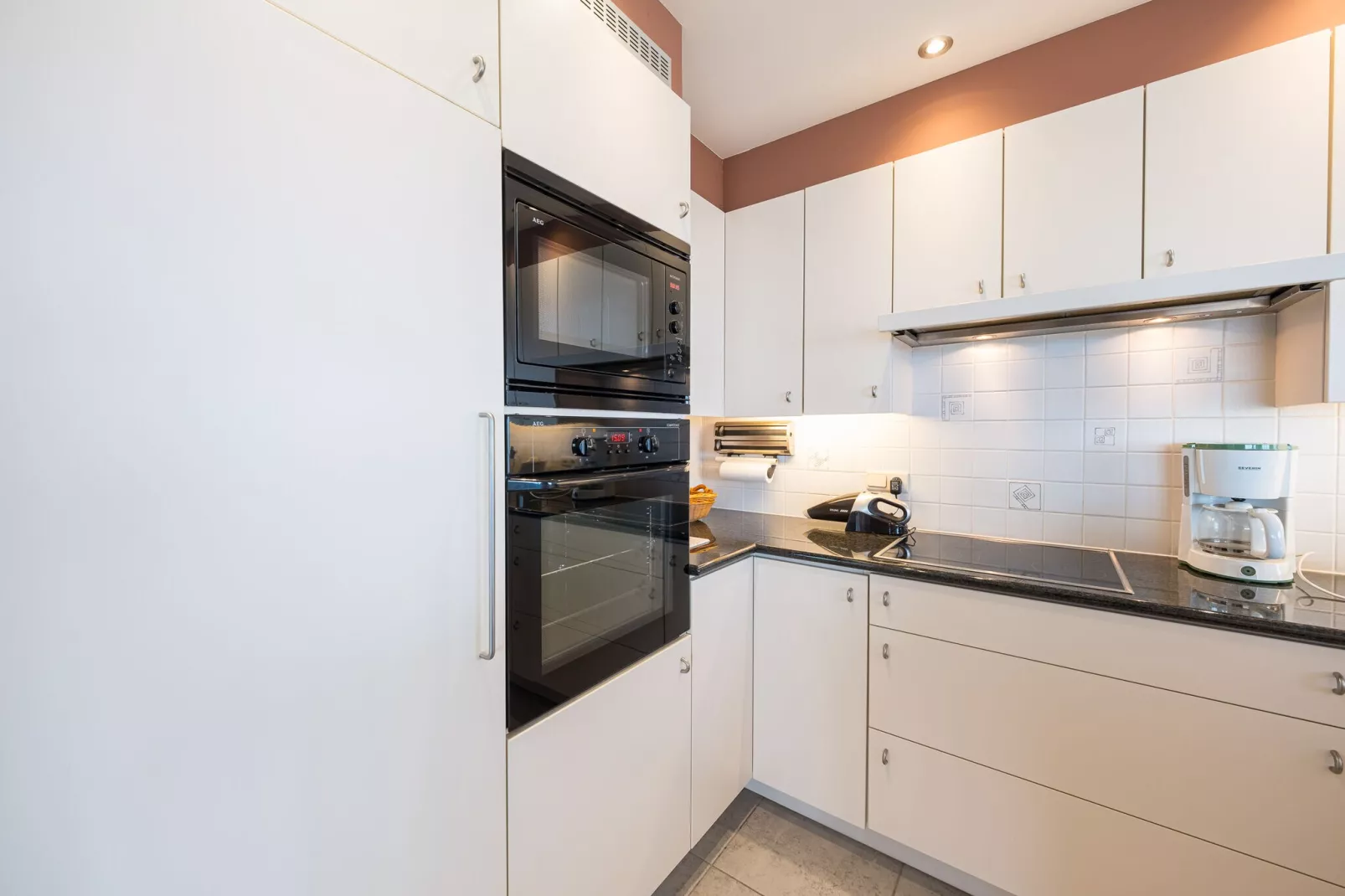 Viking 0608-Kitchen