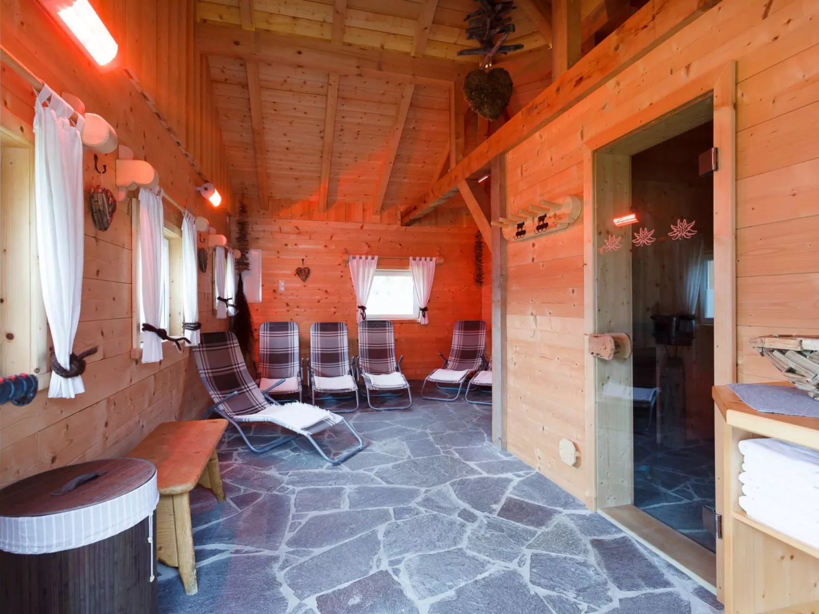 Wohnung in Vandans mit Offenem Kamin-Dedans