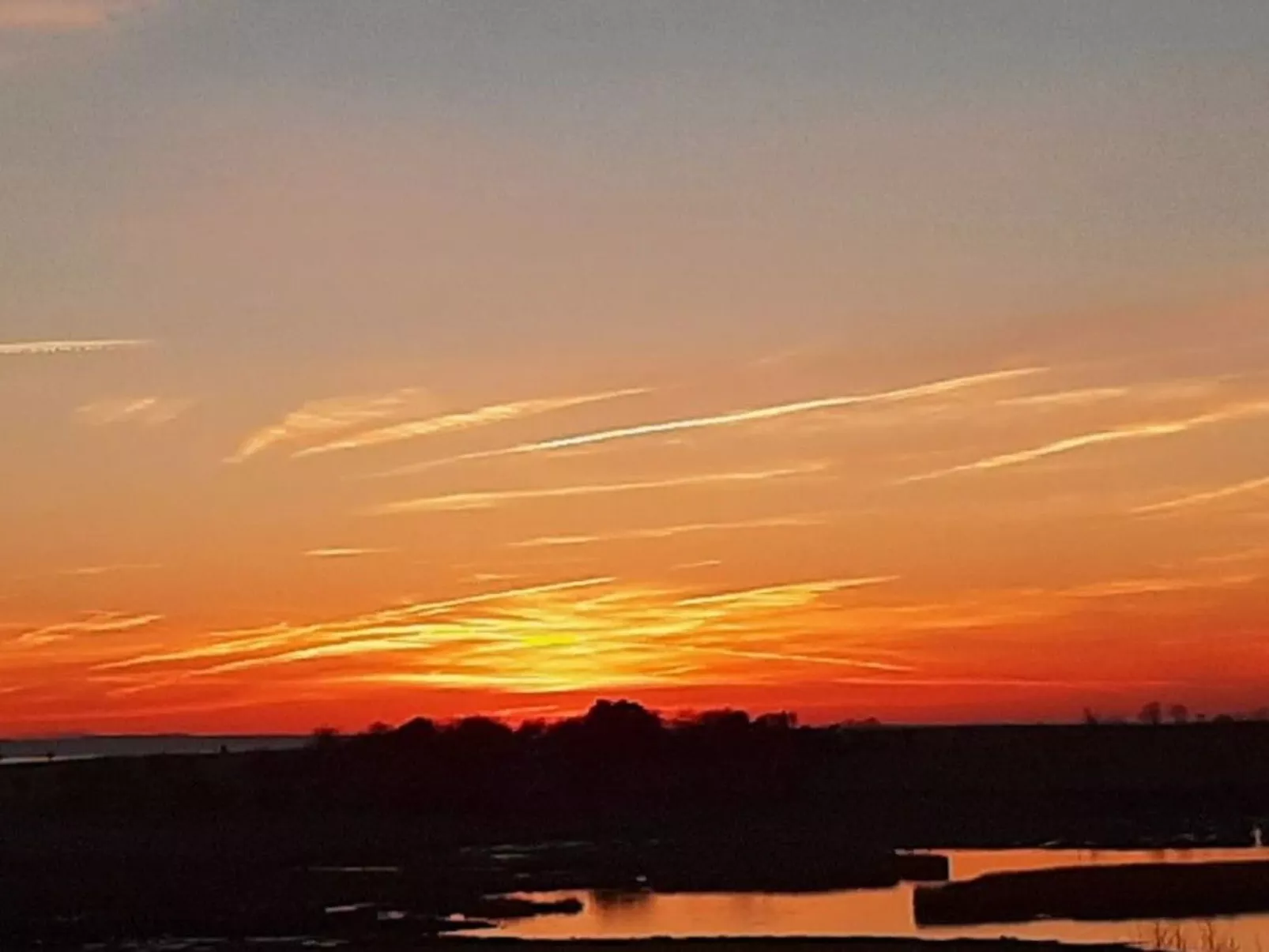 Meeresleuchten-Outside