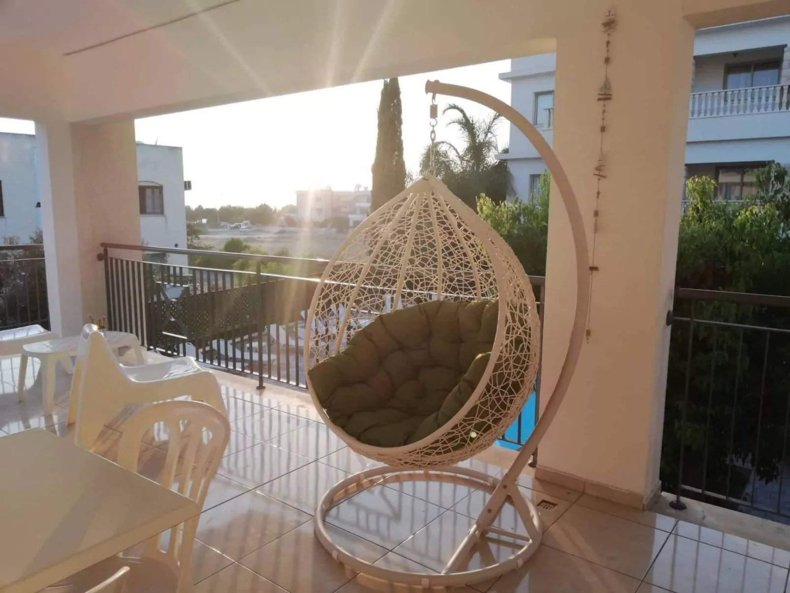 Mit Terrasse-Outside