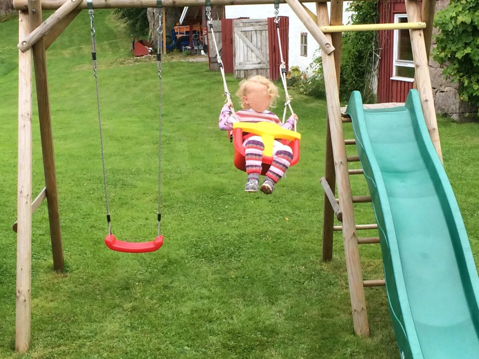 Mit Blick auf das Wasser-Dehors