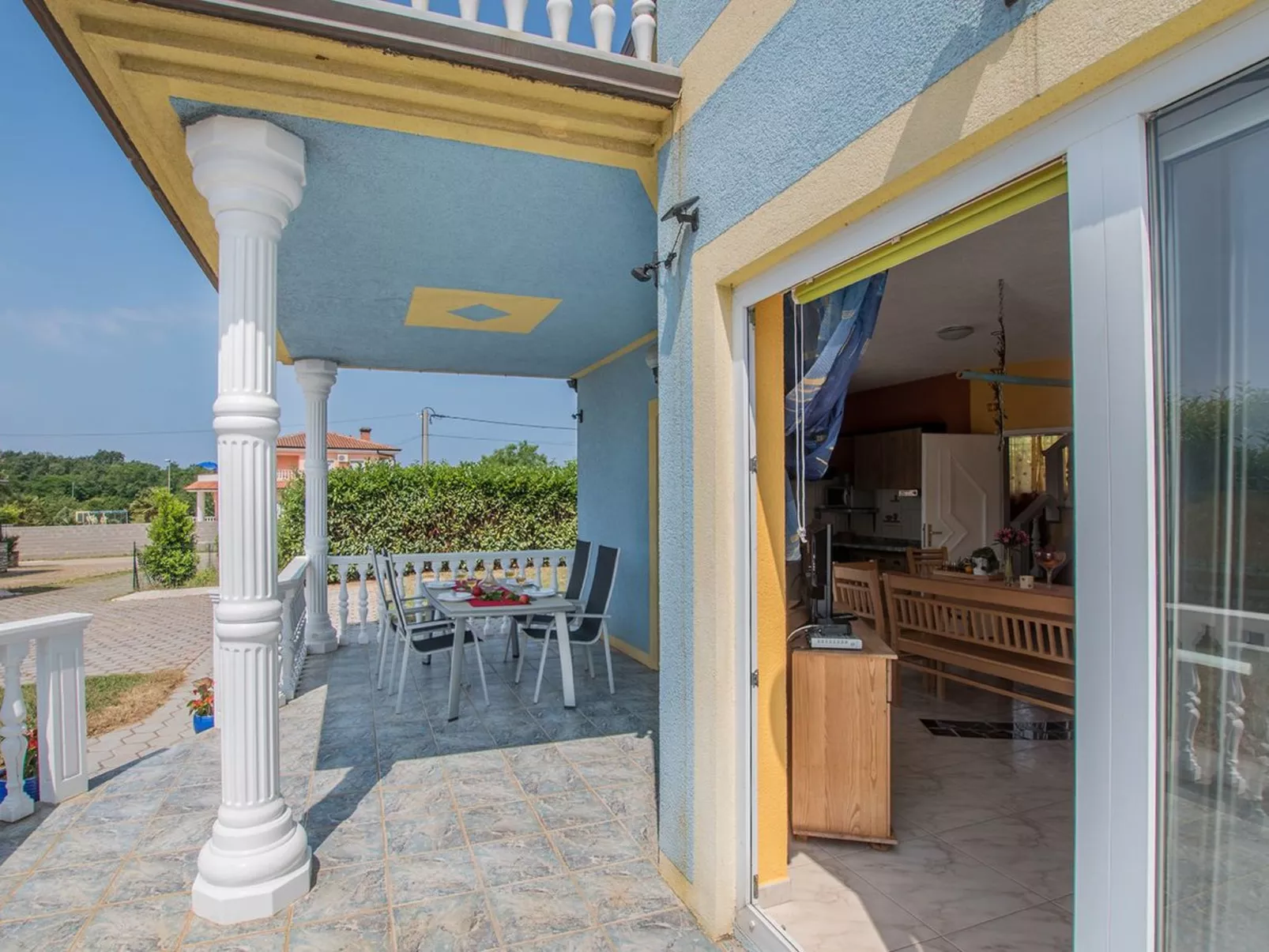 "Casa Tarra" mit eigenem Pool-Draußen