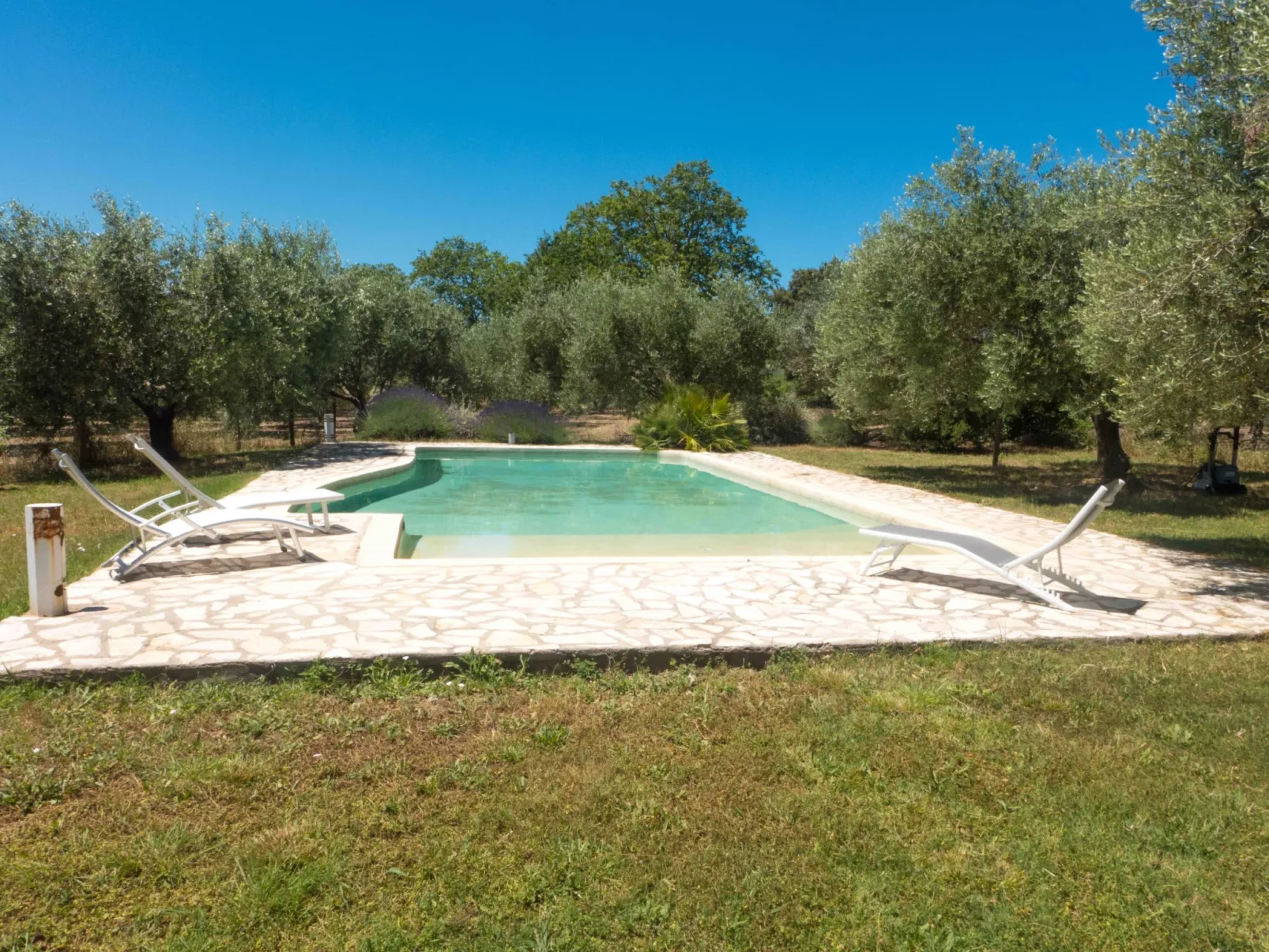 In Murviel-les-Béziers,-Draußen