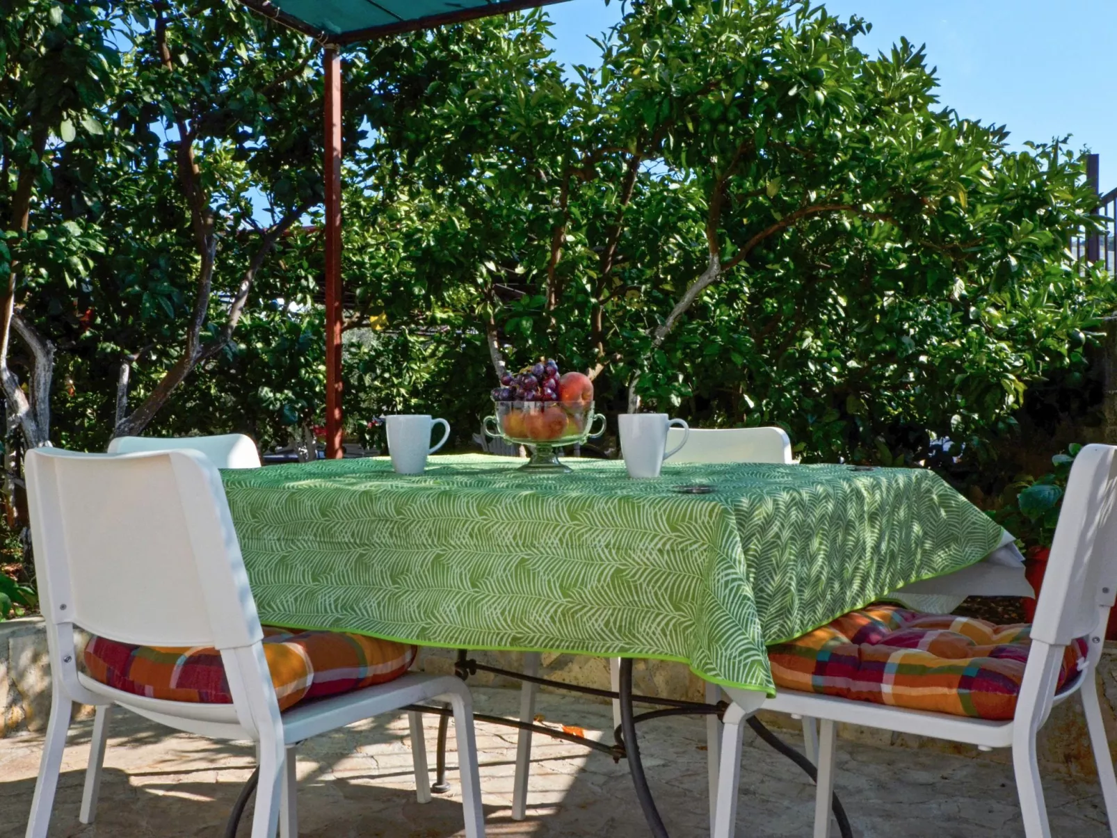 In Slatine mit Garten und Terrasse-Dehors