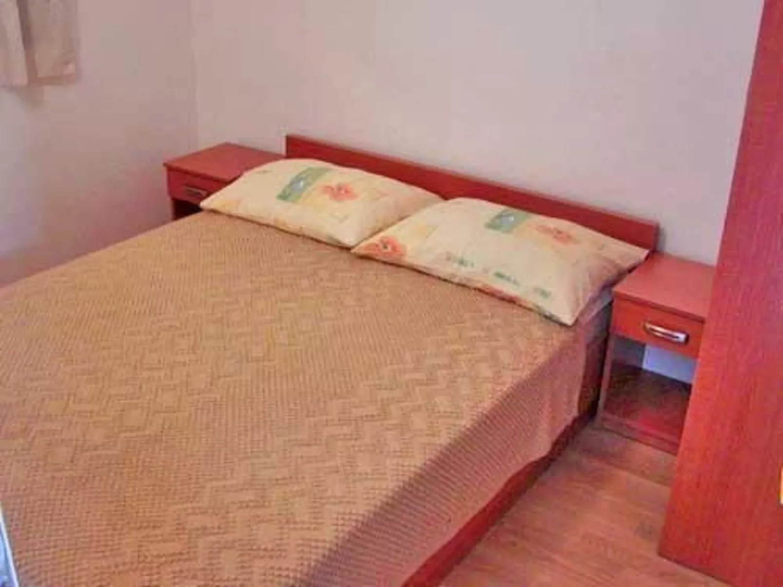 Sunara mit Terrasse und Kinderpool-Drinnen