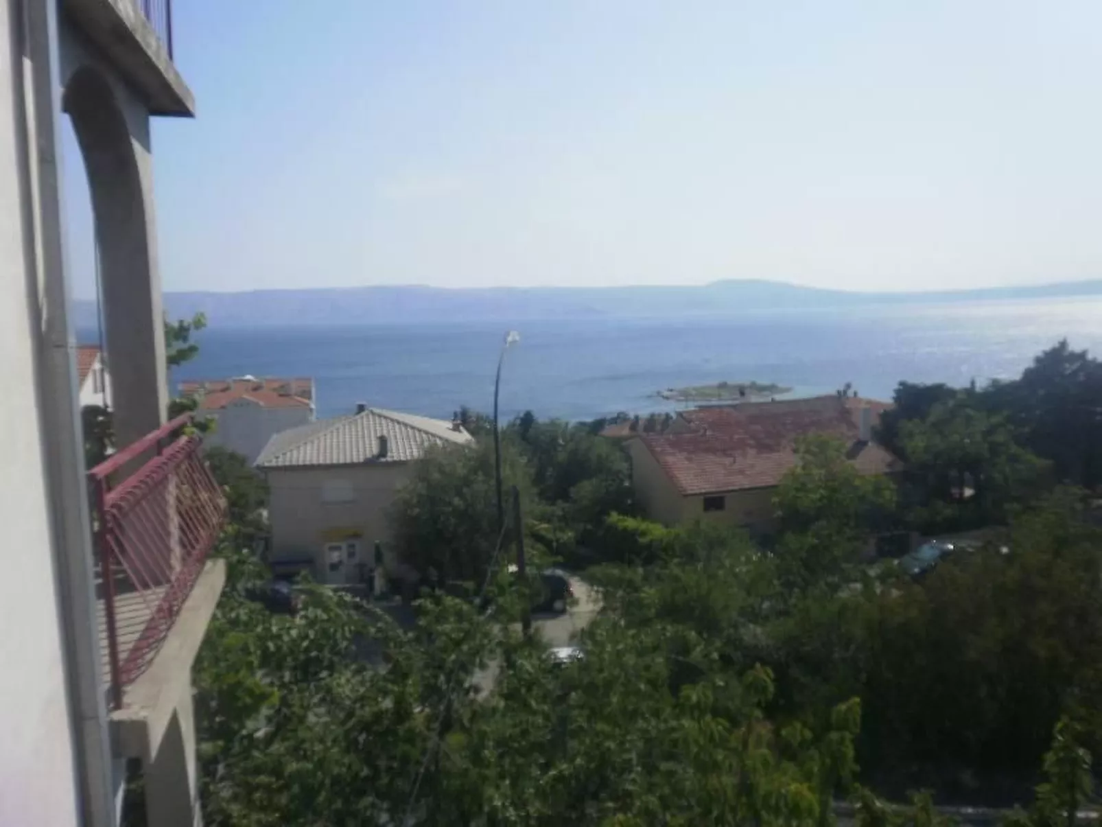 "Manda 2" mit Blick auf das Wasser-Outside