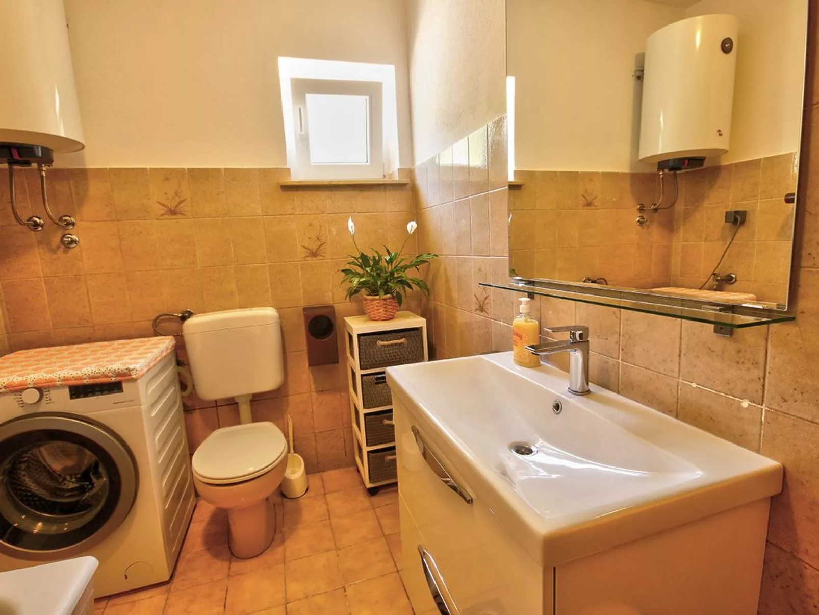 Gesamte Wohnung mit Terrasse und Meerblick-Inside