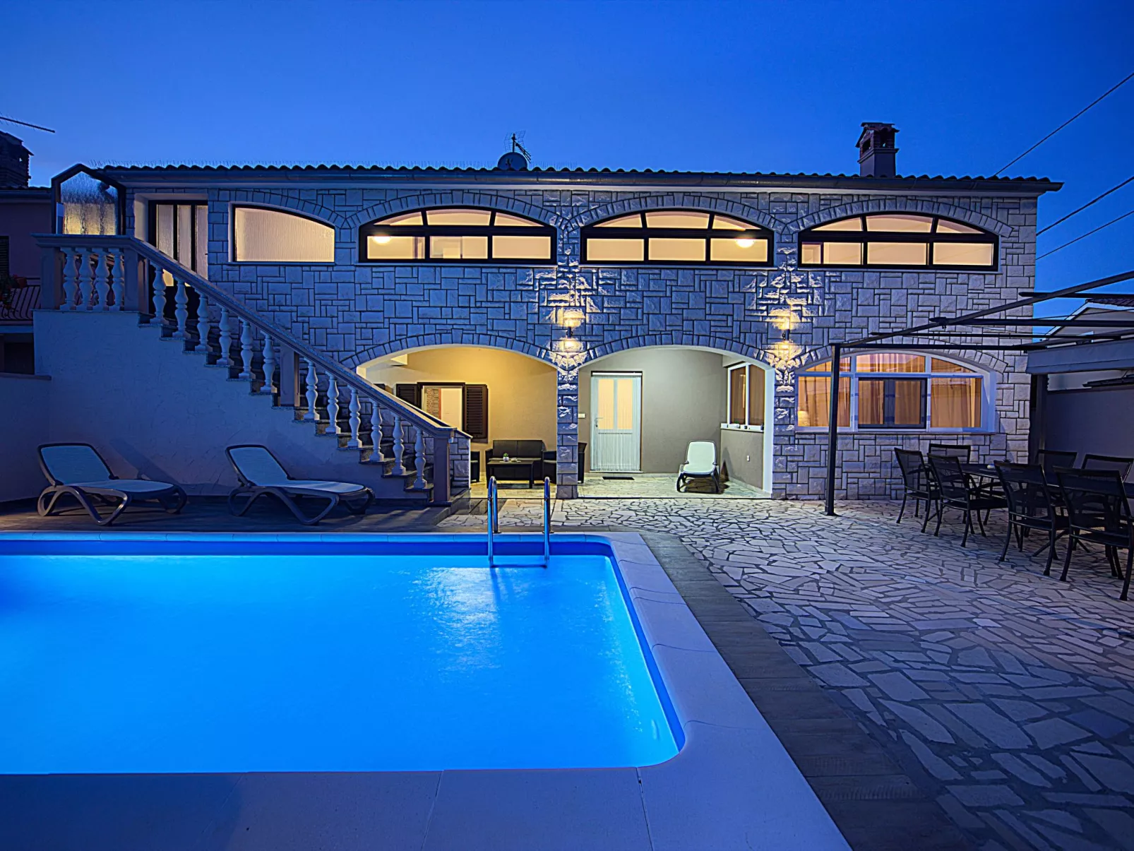 Villa mit Garten, Grill und Terrasse-Dehors