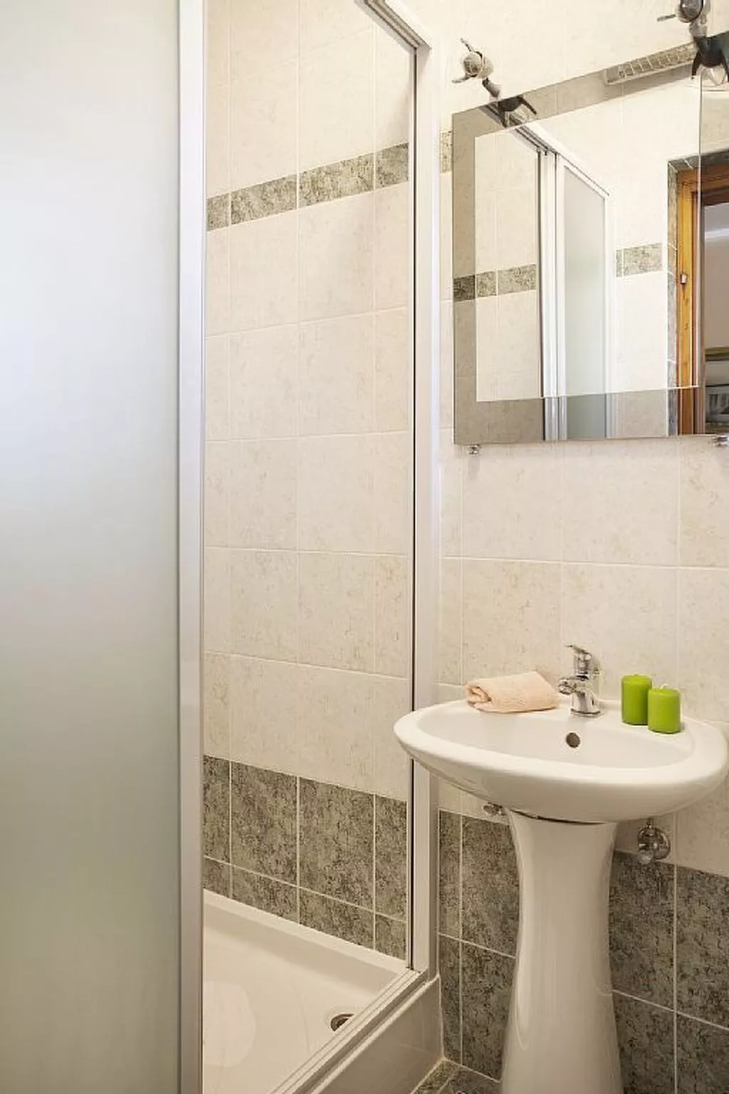 Vollständig freistehendes Haus mit schönem Garten-Dedans