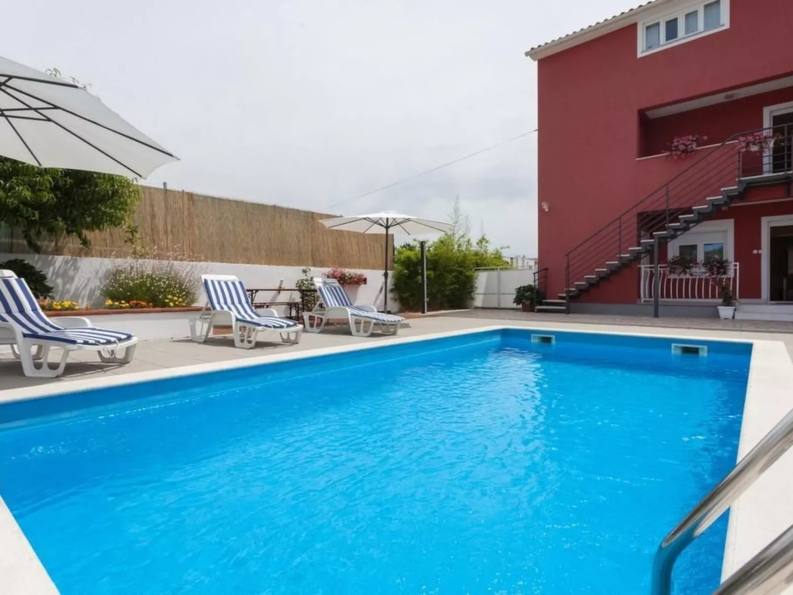 Villa Ana-Image-tags.info