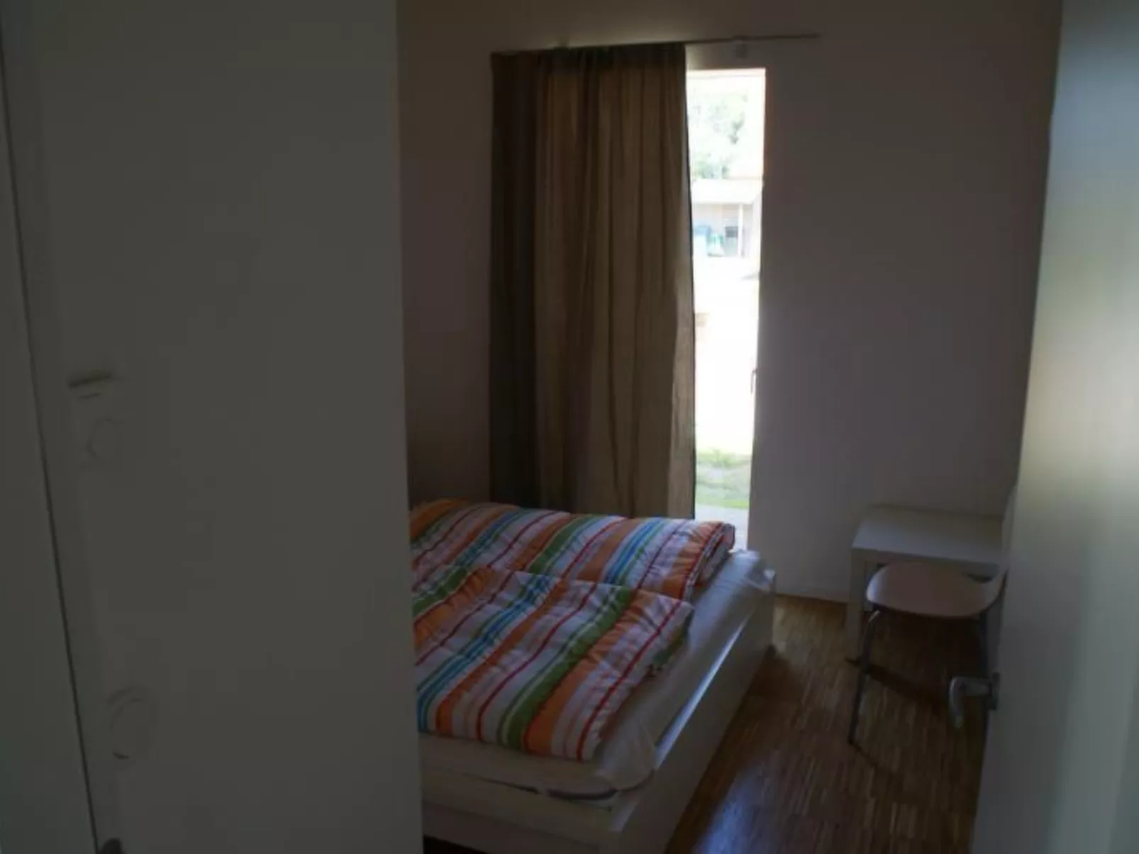 Strandnahes Ferienhaus mit Terrasse und Stellplatz-Drinnen