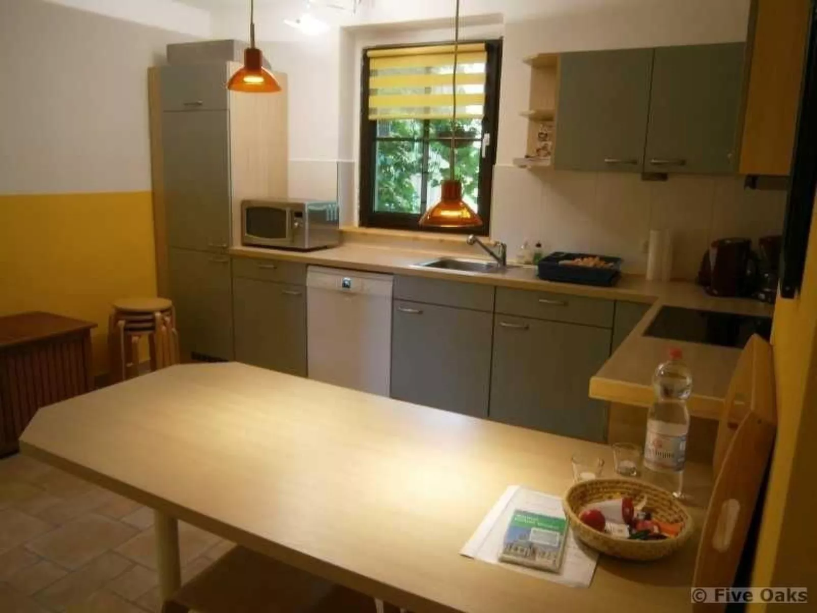 FiveOaks Weiss-Drinnen