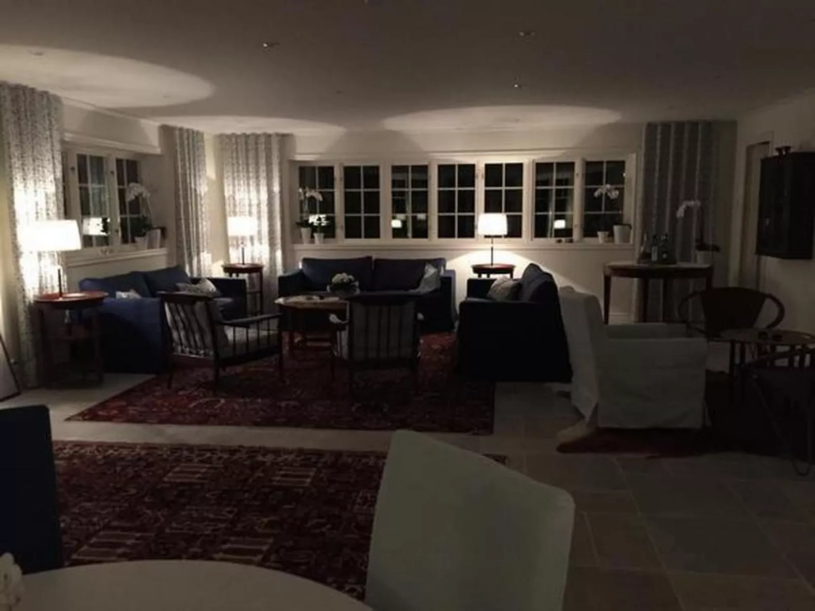 Grosses Sommerhaus direkt am See-Inside