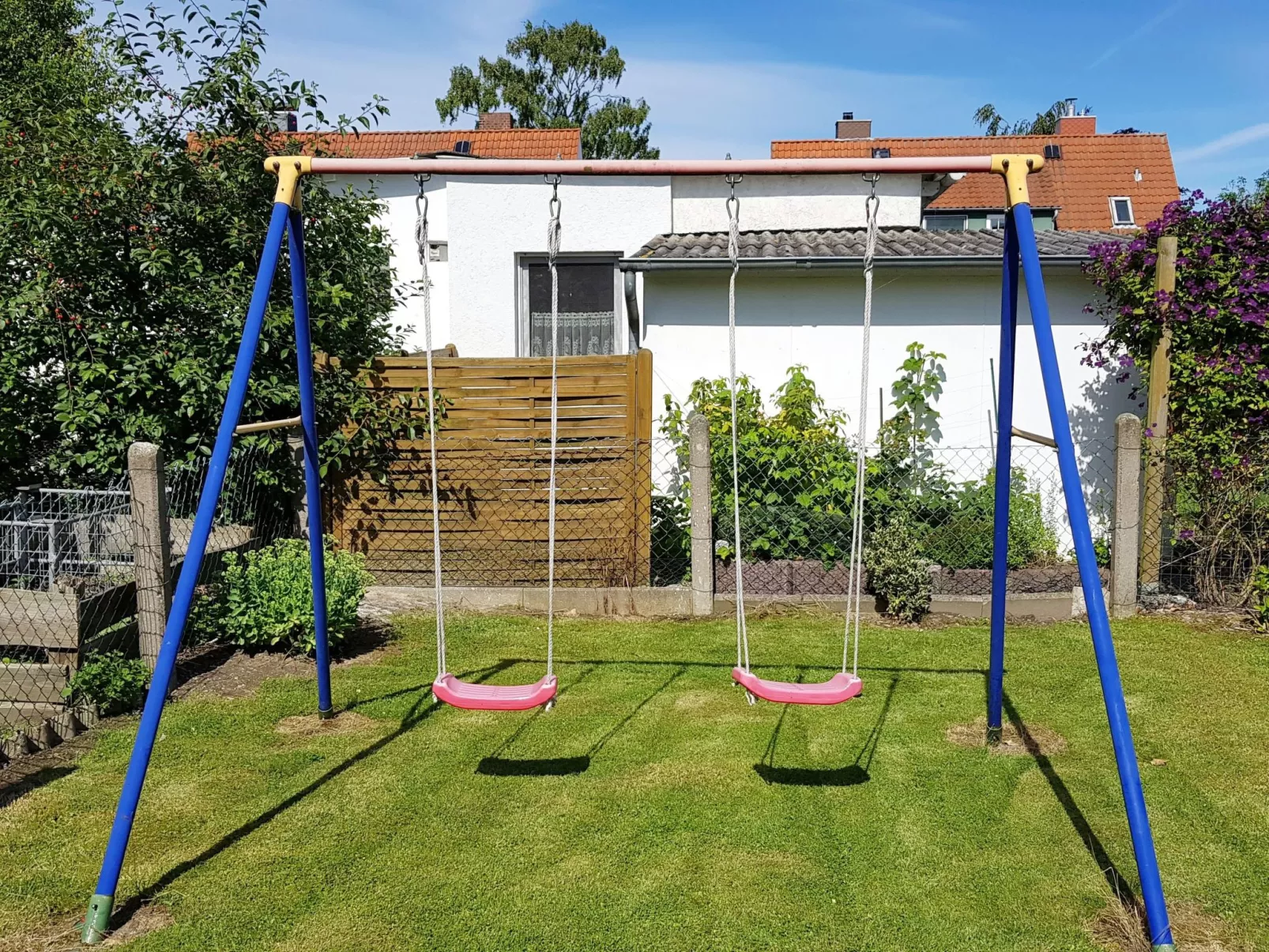 Angela Kellenhusen-Outside