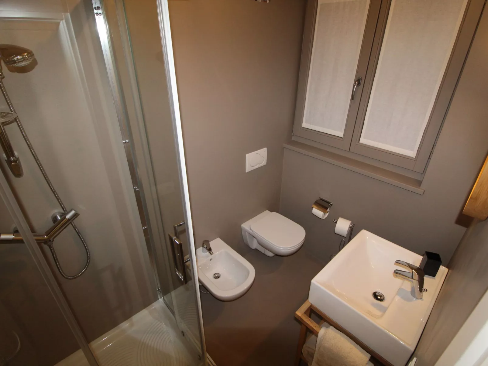 FeWo Iris-Image-tags.info