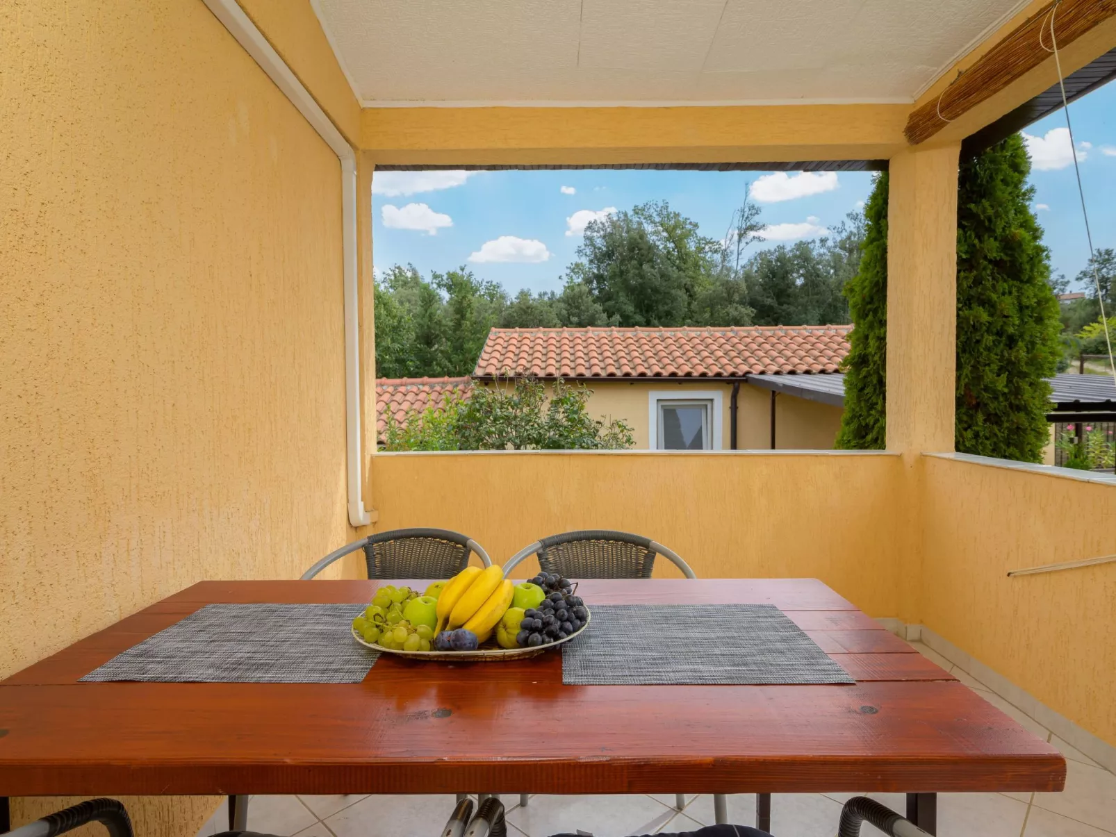 Schöne Ferienwohnung 6-Dedans