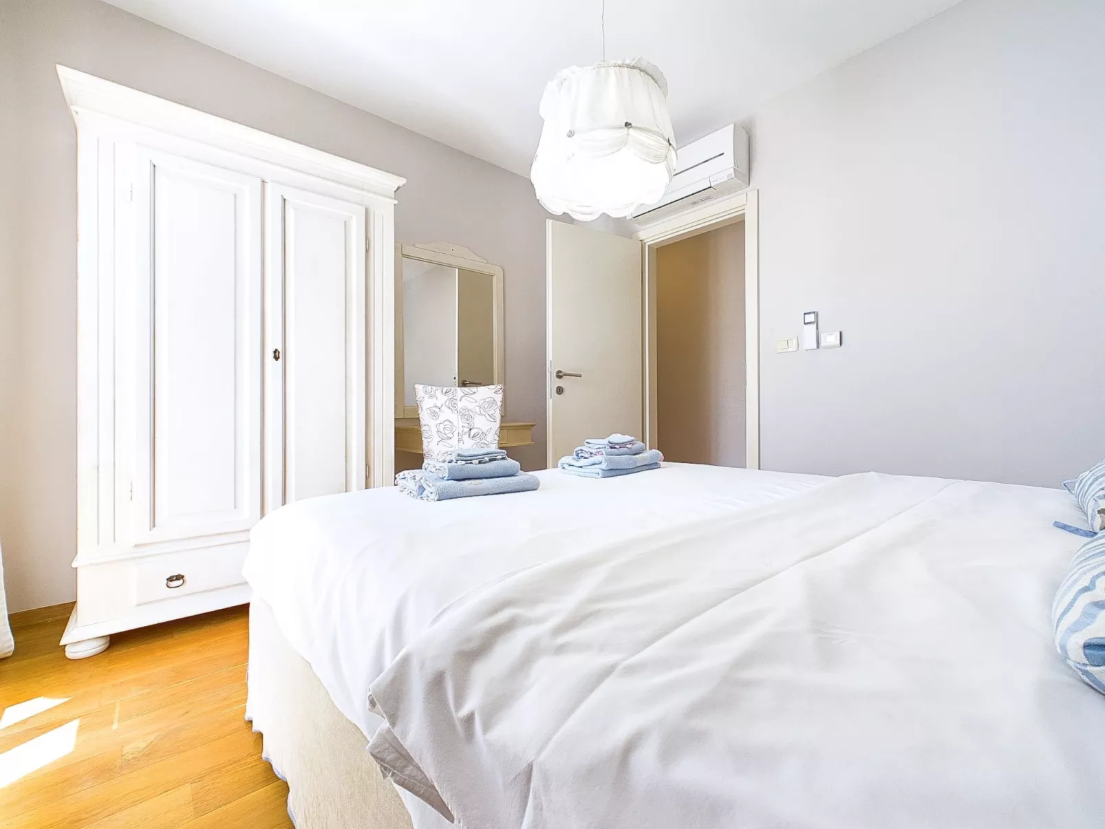 Luxusvilla "Azzurra" mit beheiztem Pool-Image-tags.info