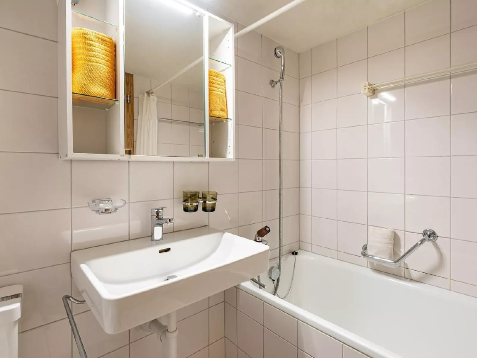 Chesa Somvih 2-Image-tags.info