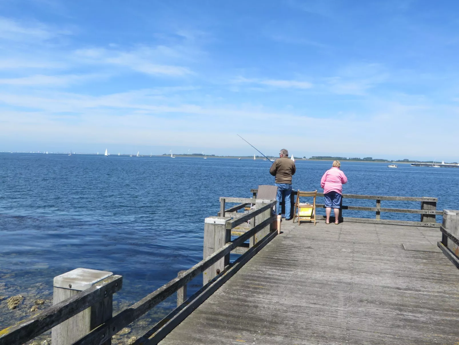 Gemütlicher Vier-Personen-Bungalow-Dehors