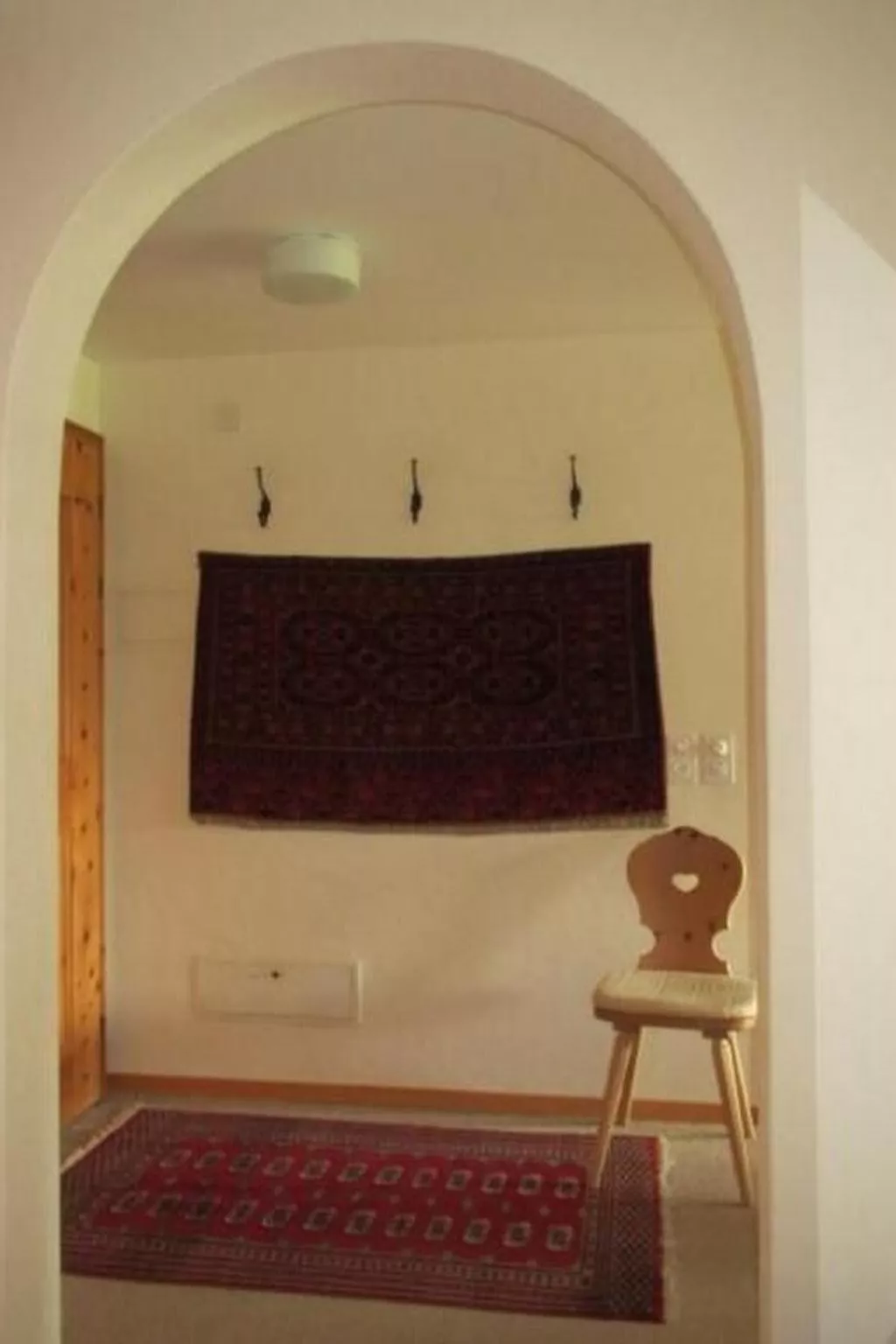 Chesa Polaschin C8-Image-tags.info