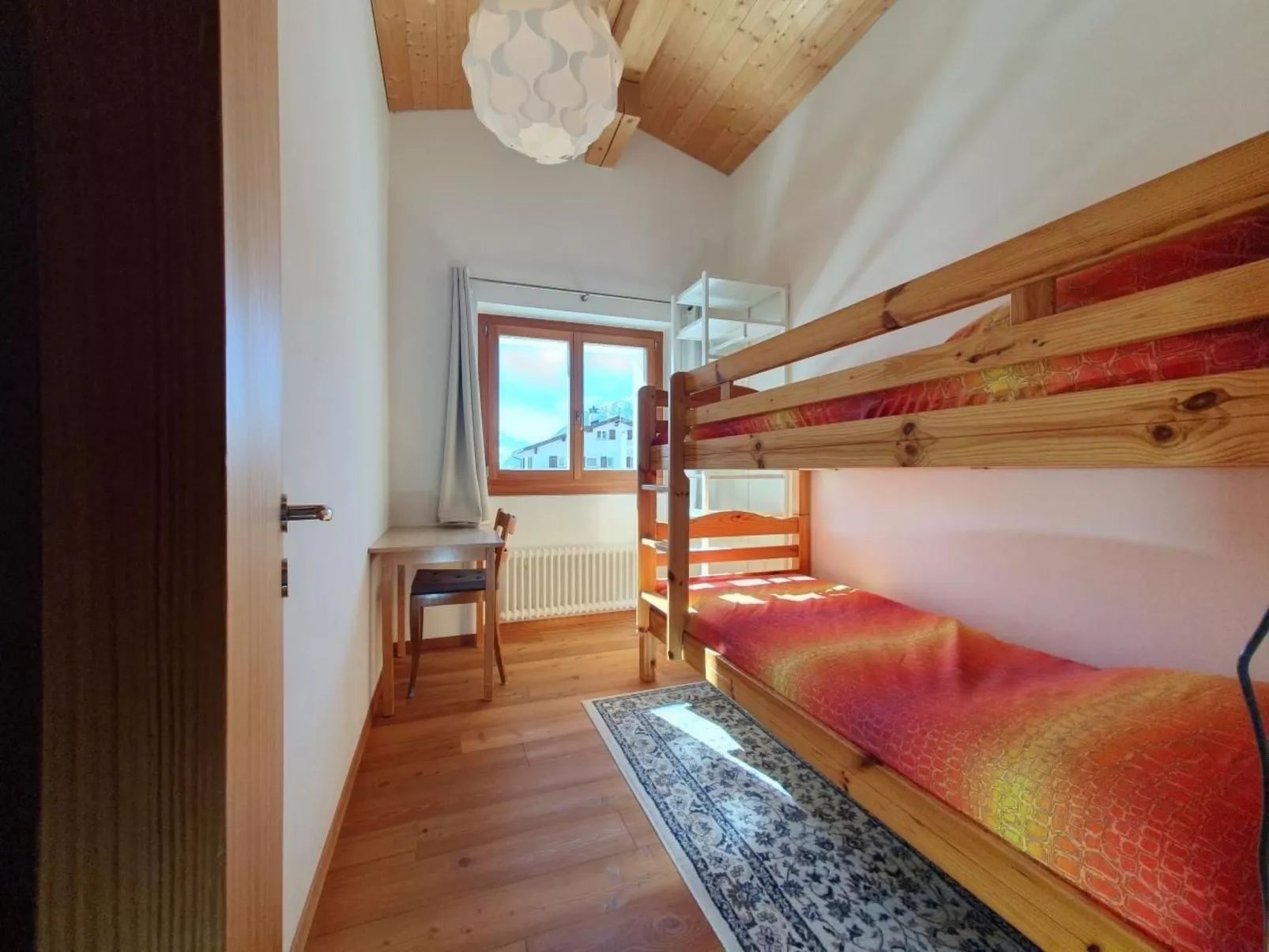 Chesa Grusaida-Inside