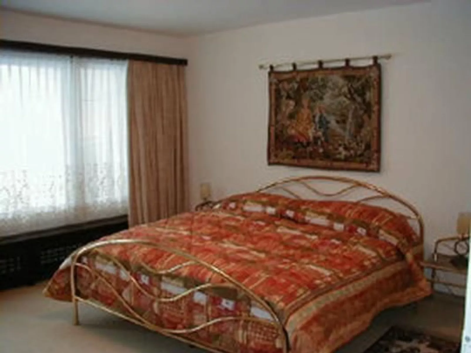 Chavallera Wohnheim Surlej 9-Drinnen