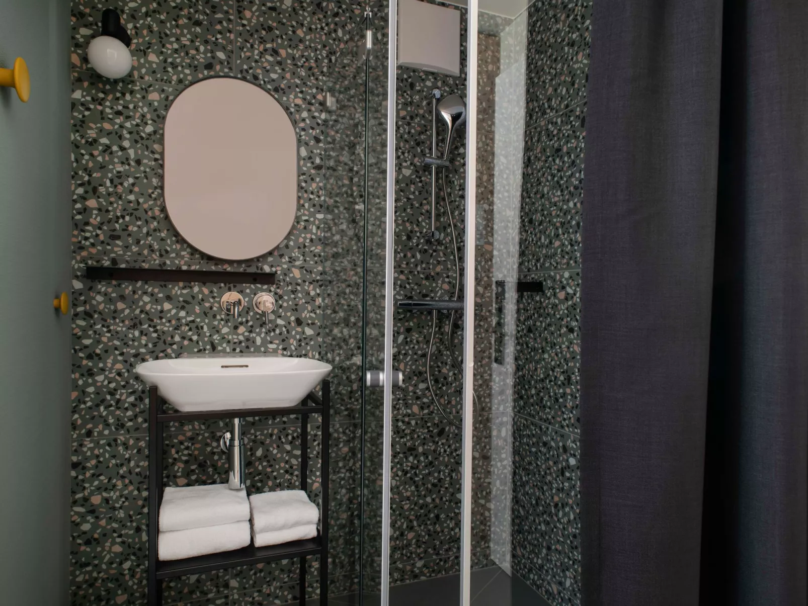 Stadthaus N9 Mountain Medium Studio-Drinnen