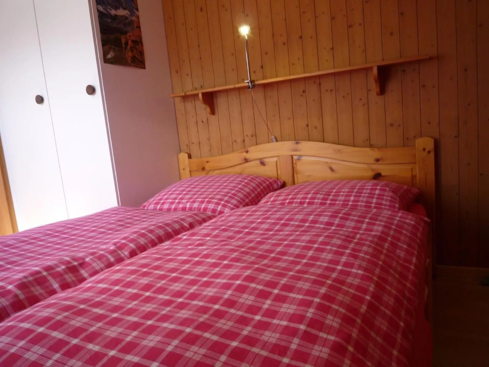 Sonnige Ferienwohnung mit Terrasse,idyllische Lage-Drinnen