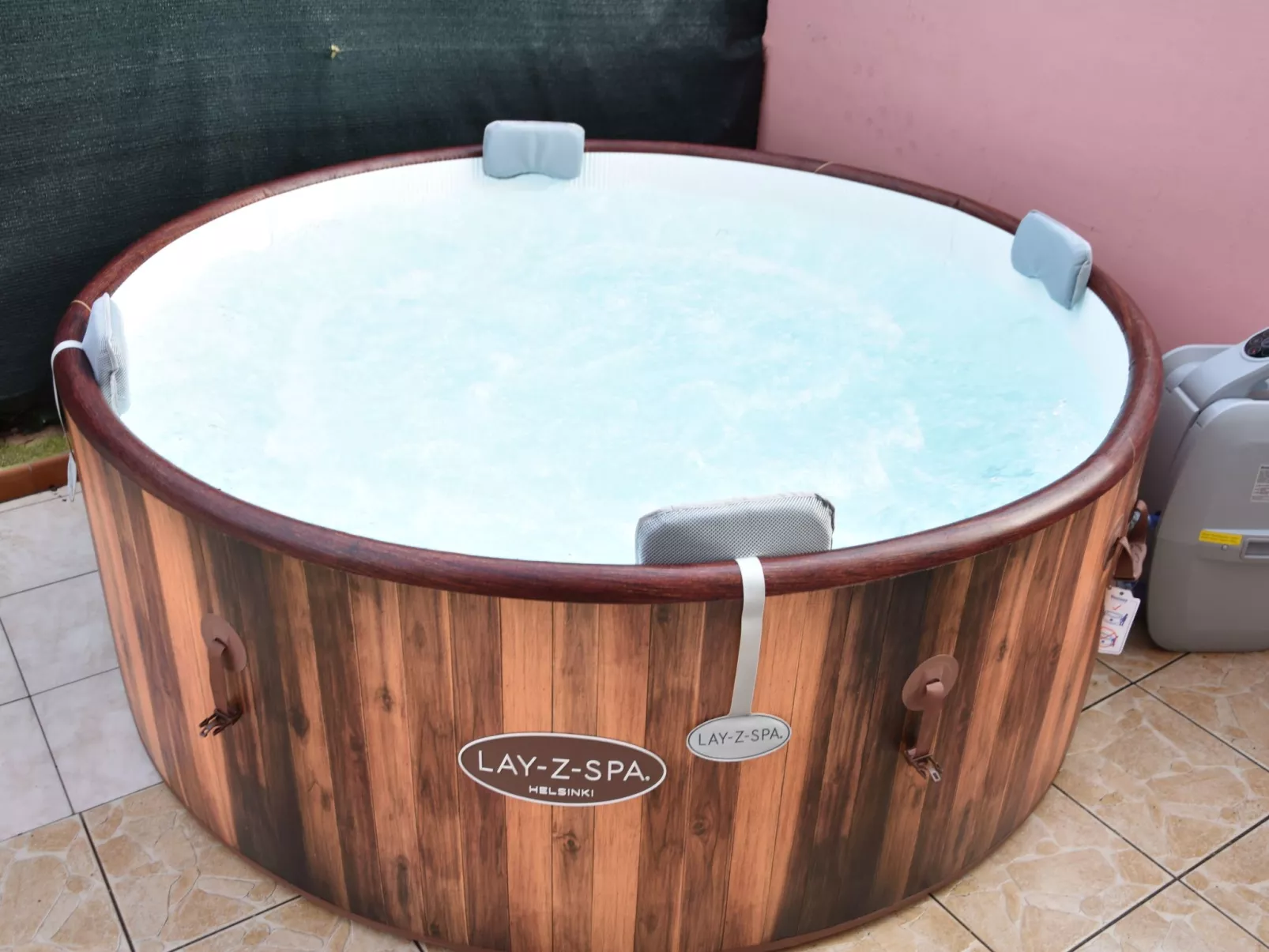 Ruhiges Ferienhaus mit Balkon und Garten-Image-tags.info