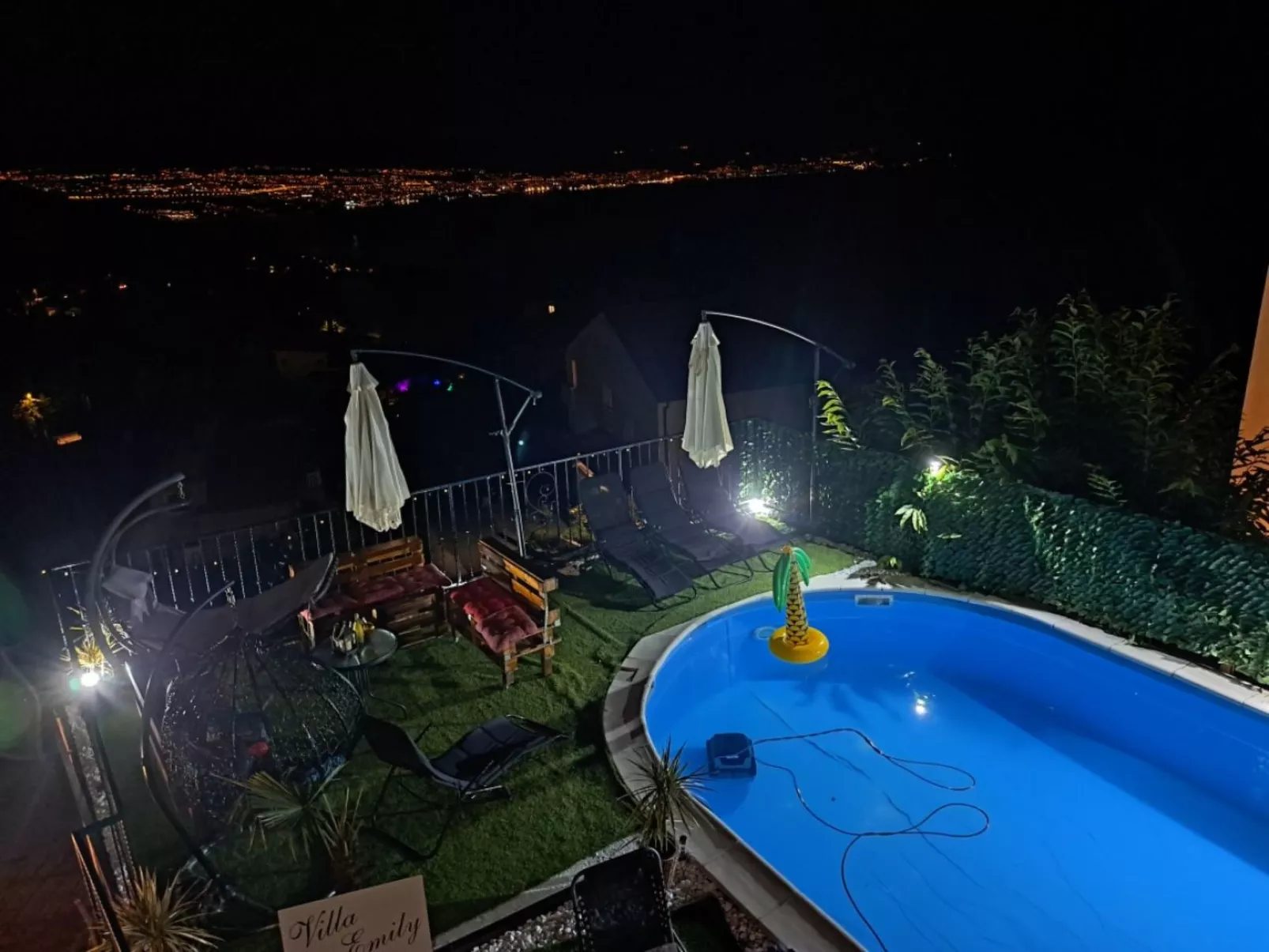 Wunderschöne Luxus-Familienvilla Emily-Dehors