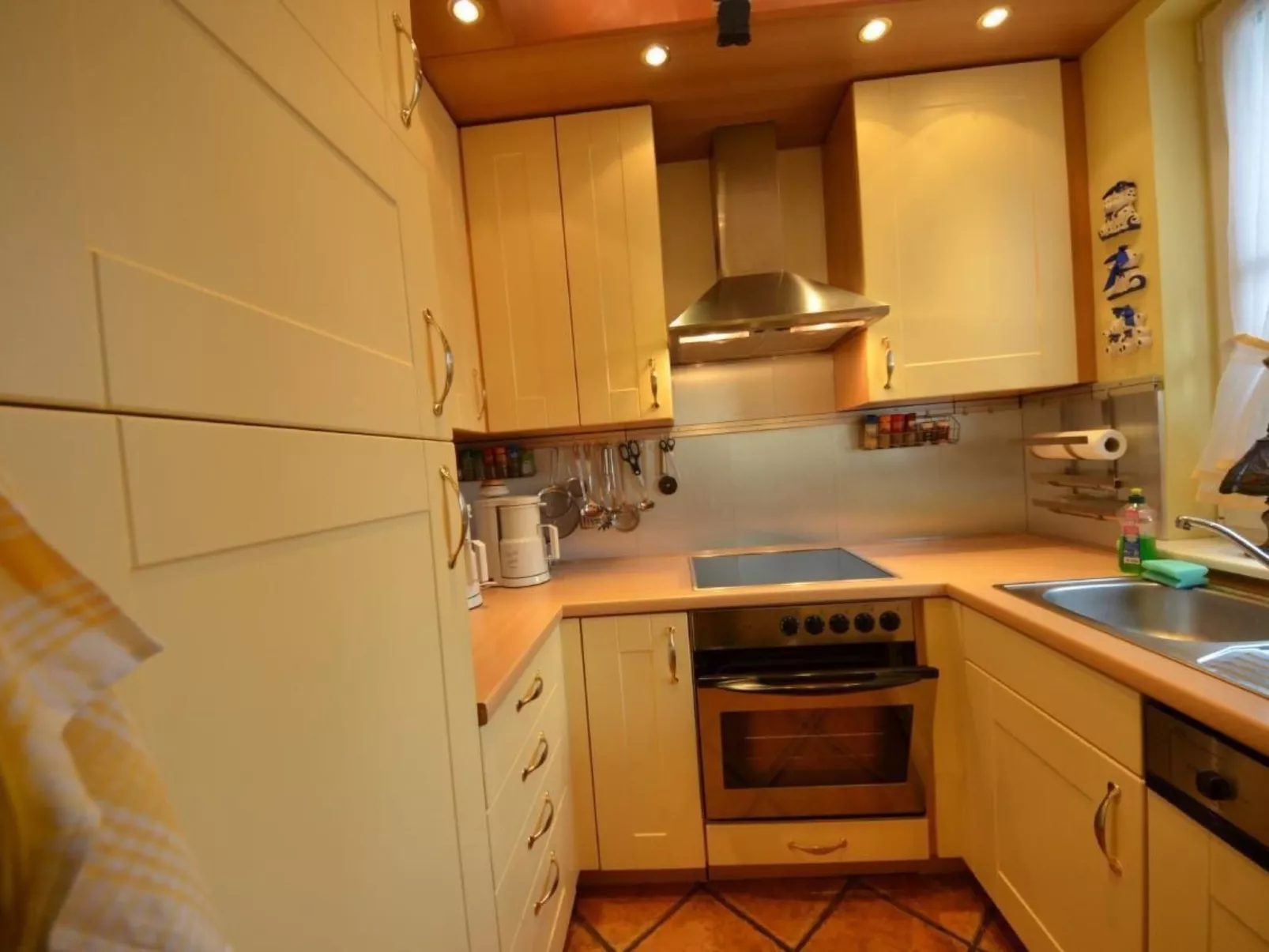 Haus Komoran-Drinnen