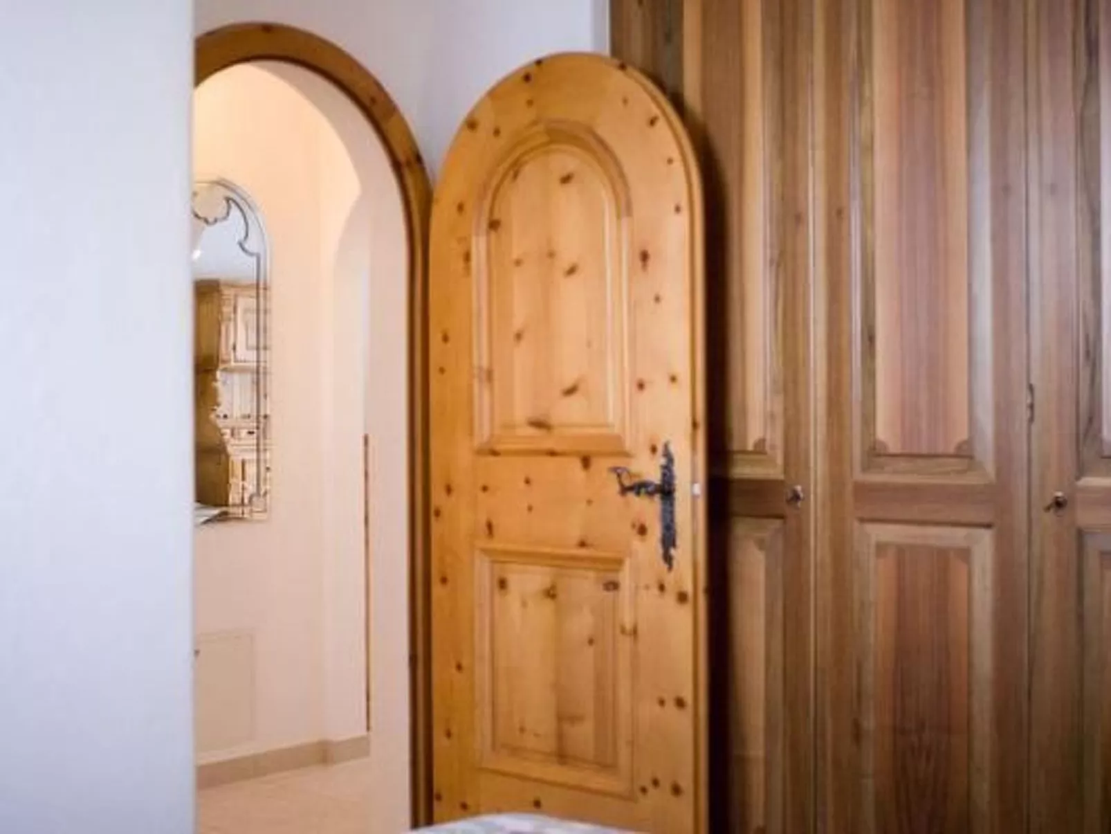 Chesa Champagna 18-Inside