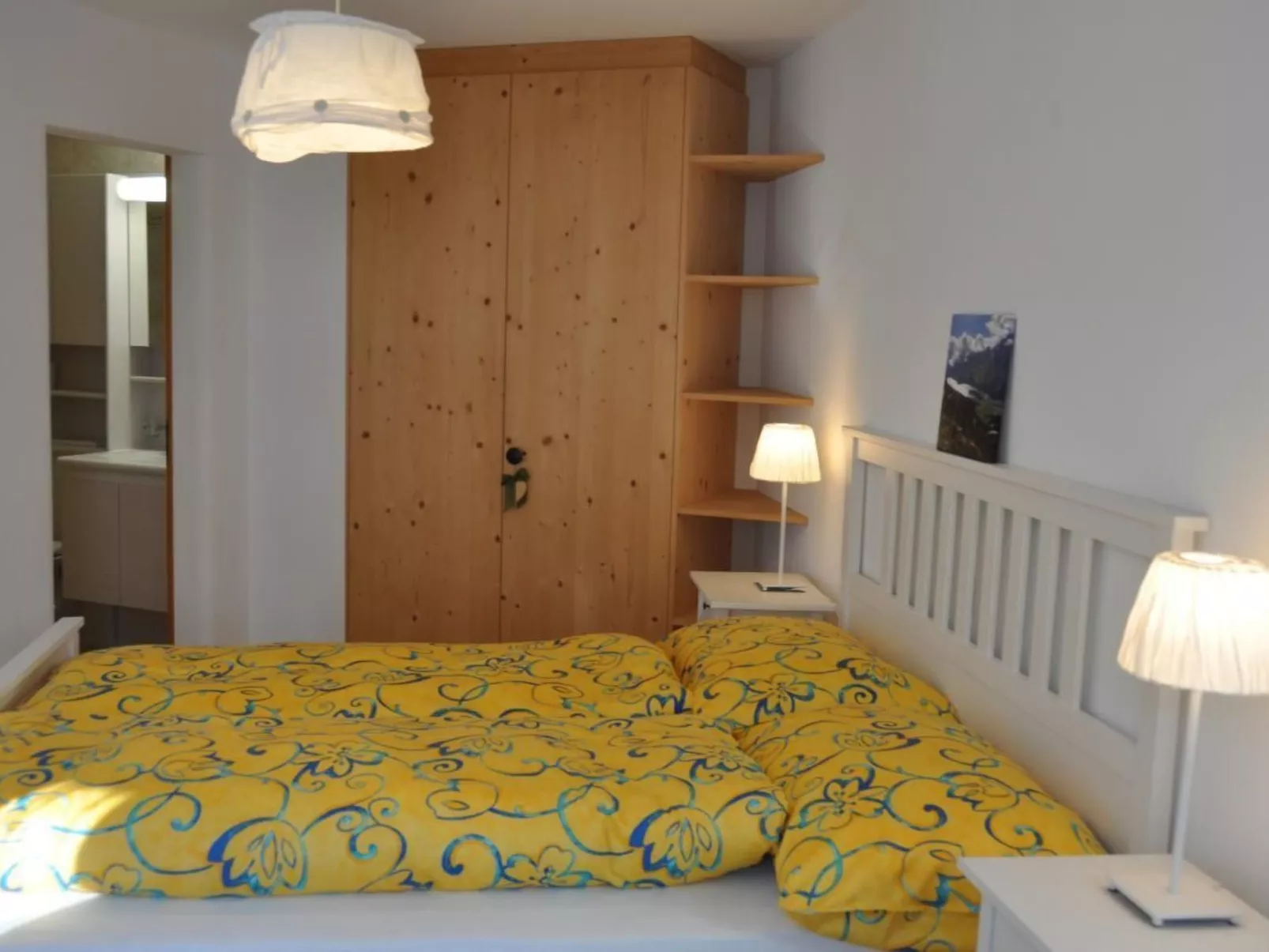 Chesa Sunasain V5-Dedans