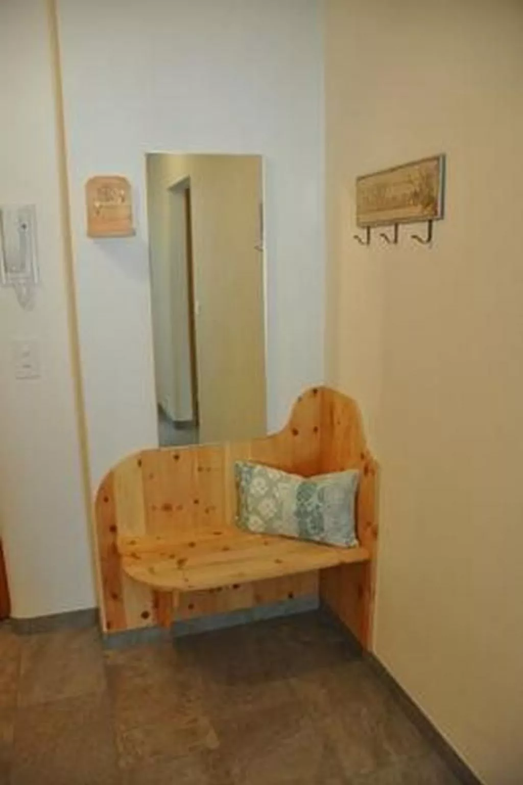 Chesa Semnadur H5-Inside