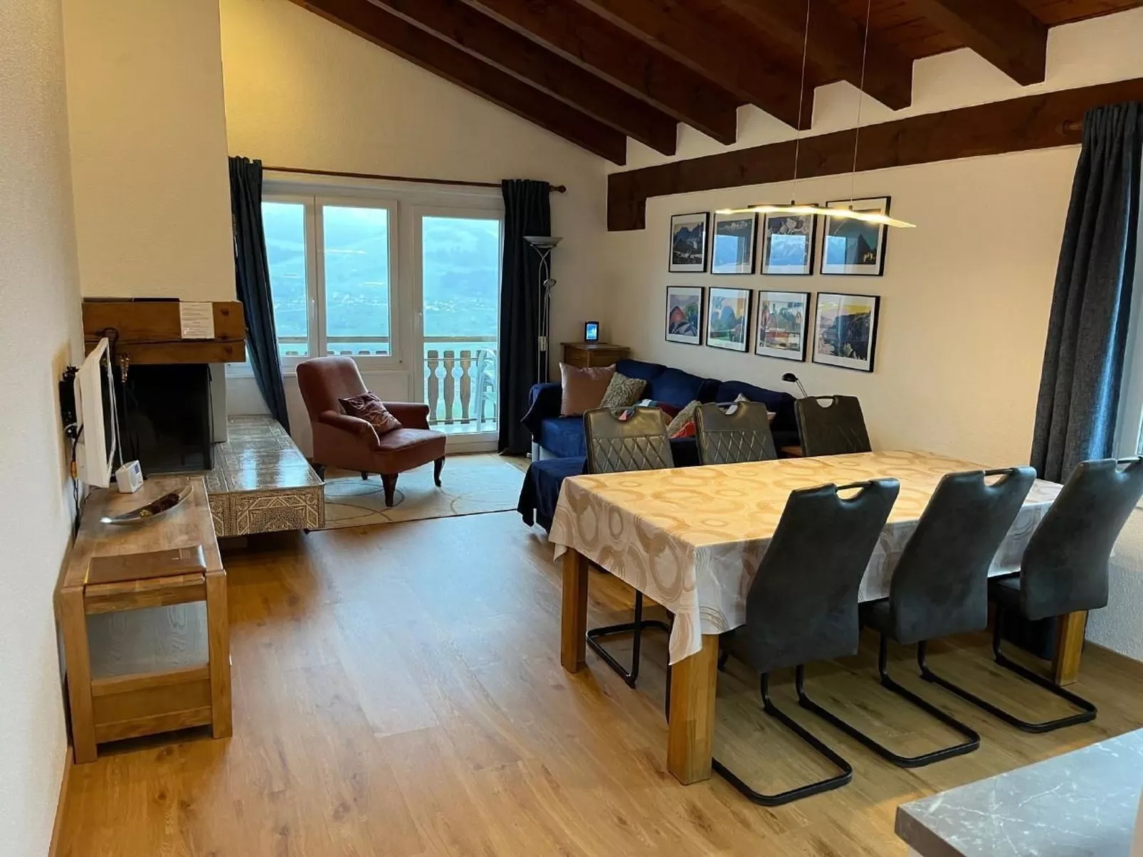 Aparthaus Surselva, direkt an der Skipiste-Dedans