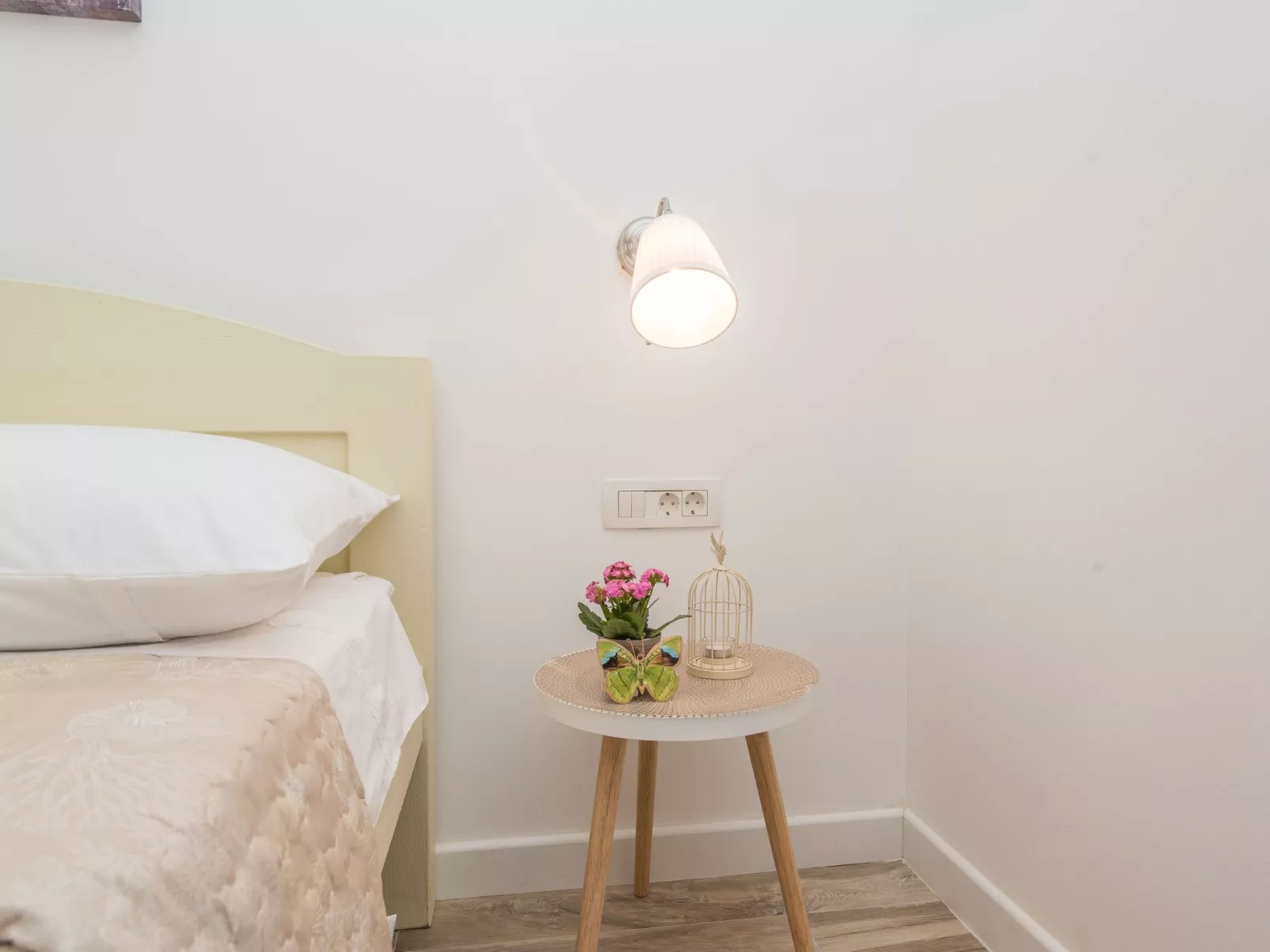 "Ivana" mit Blick auf das Wasser-Drinnen