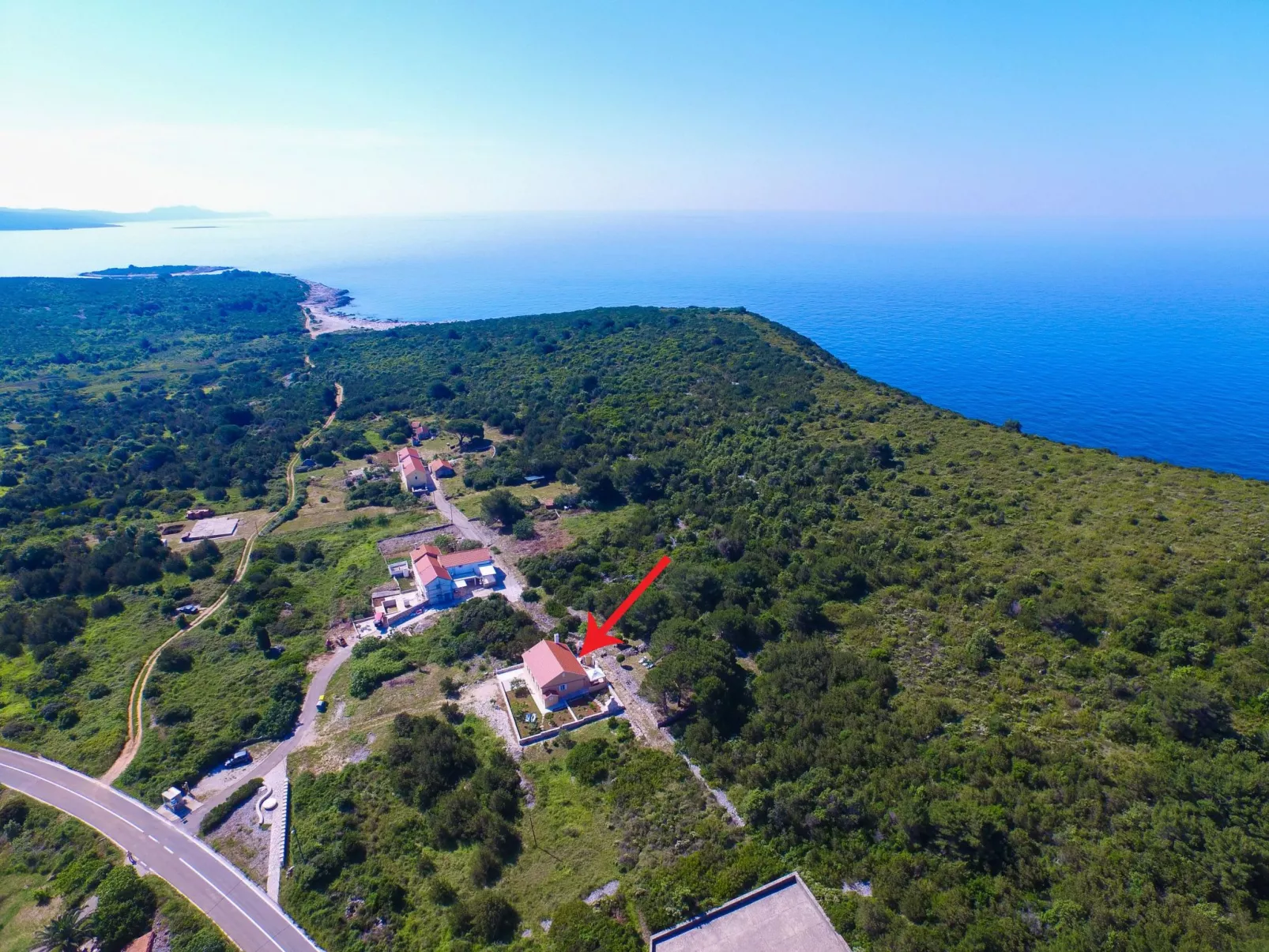 "Sakarun" mit Blick auf das Wasser-Draußen