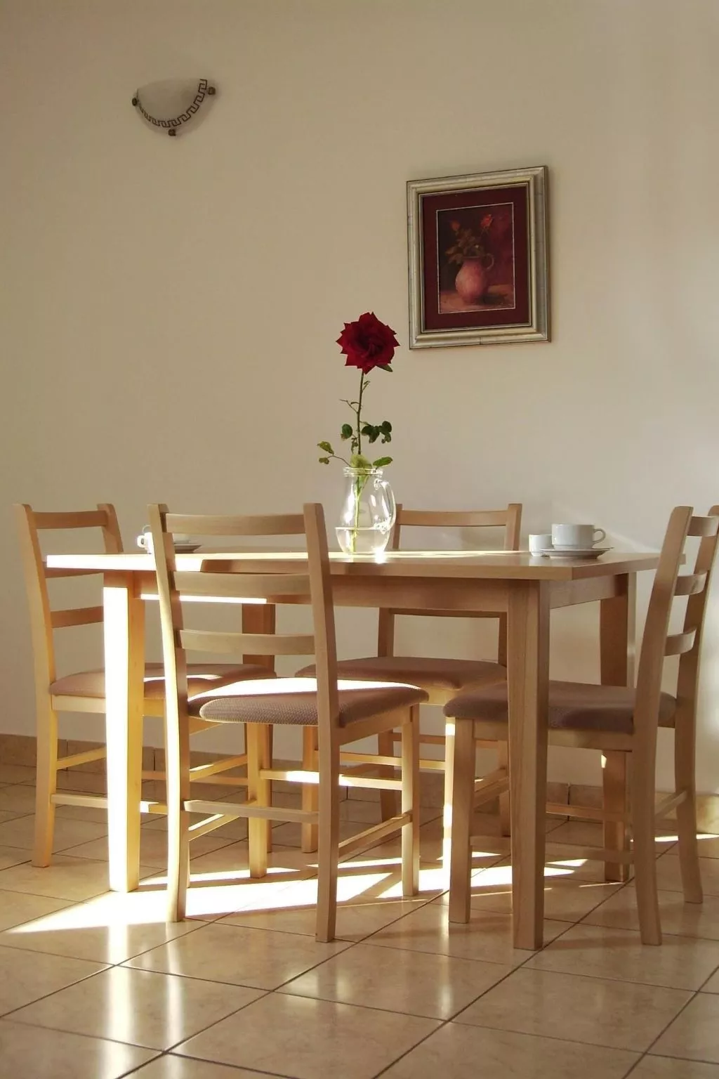 Duplex-Apartment mit Blick auf das Meer und den Garten-Drinnen
