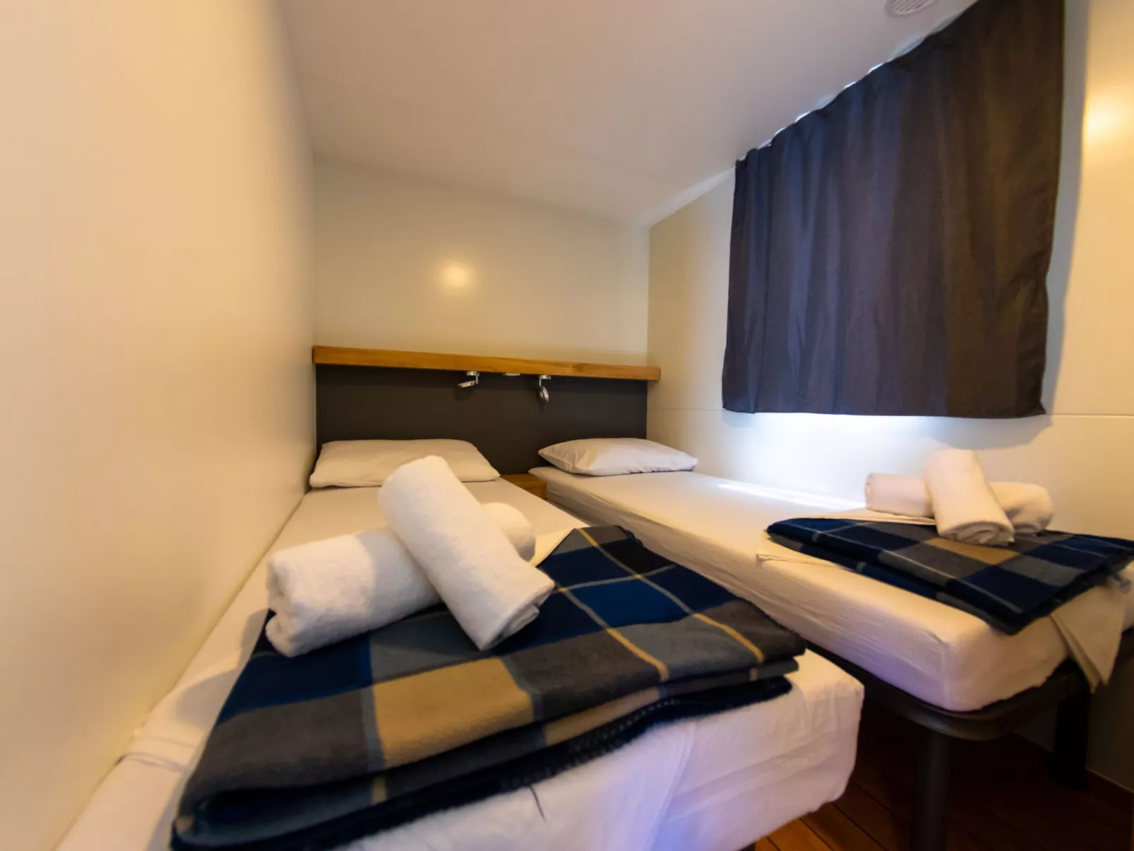 Mobilheim "Adria Family" mit Pool-Inside