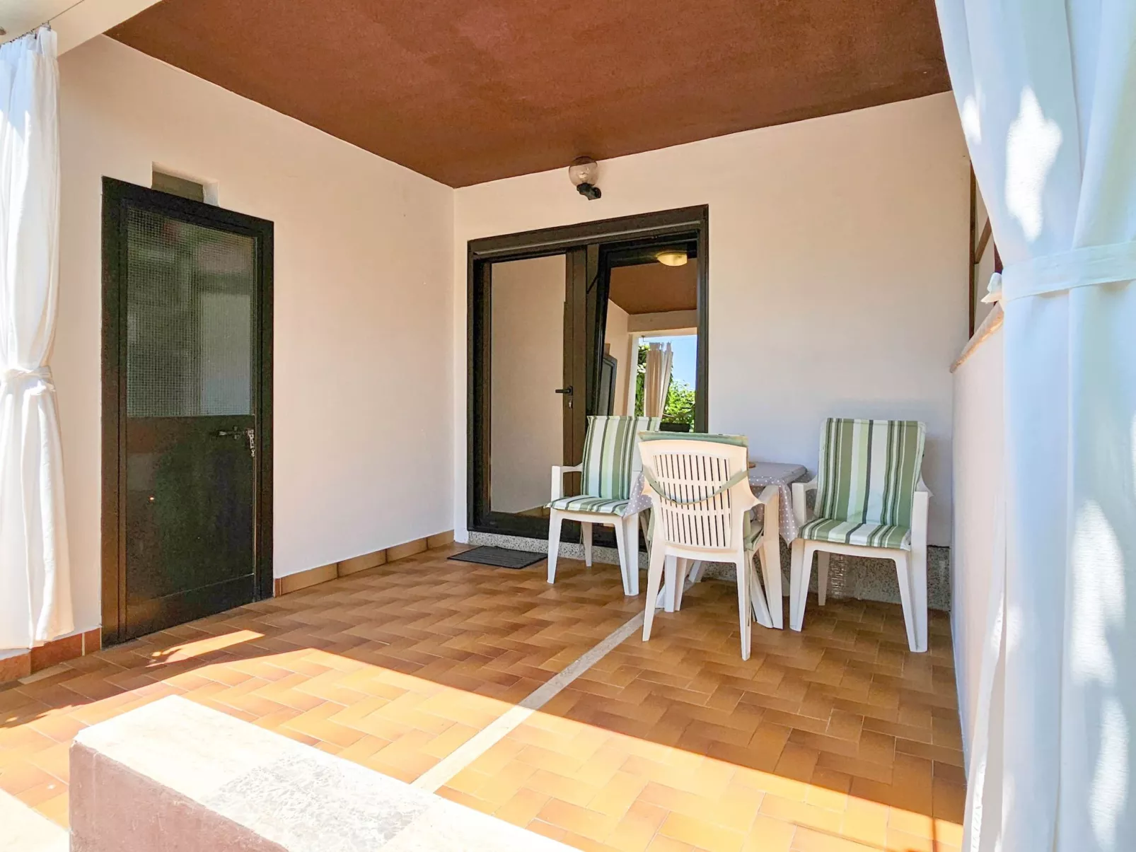 Für 3 Personen ca. 30 m&sup2; in Novigrad, Adriaküste Kroatien (Westküste von I-Inside