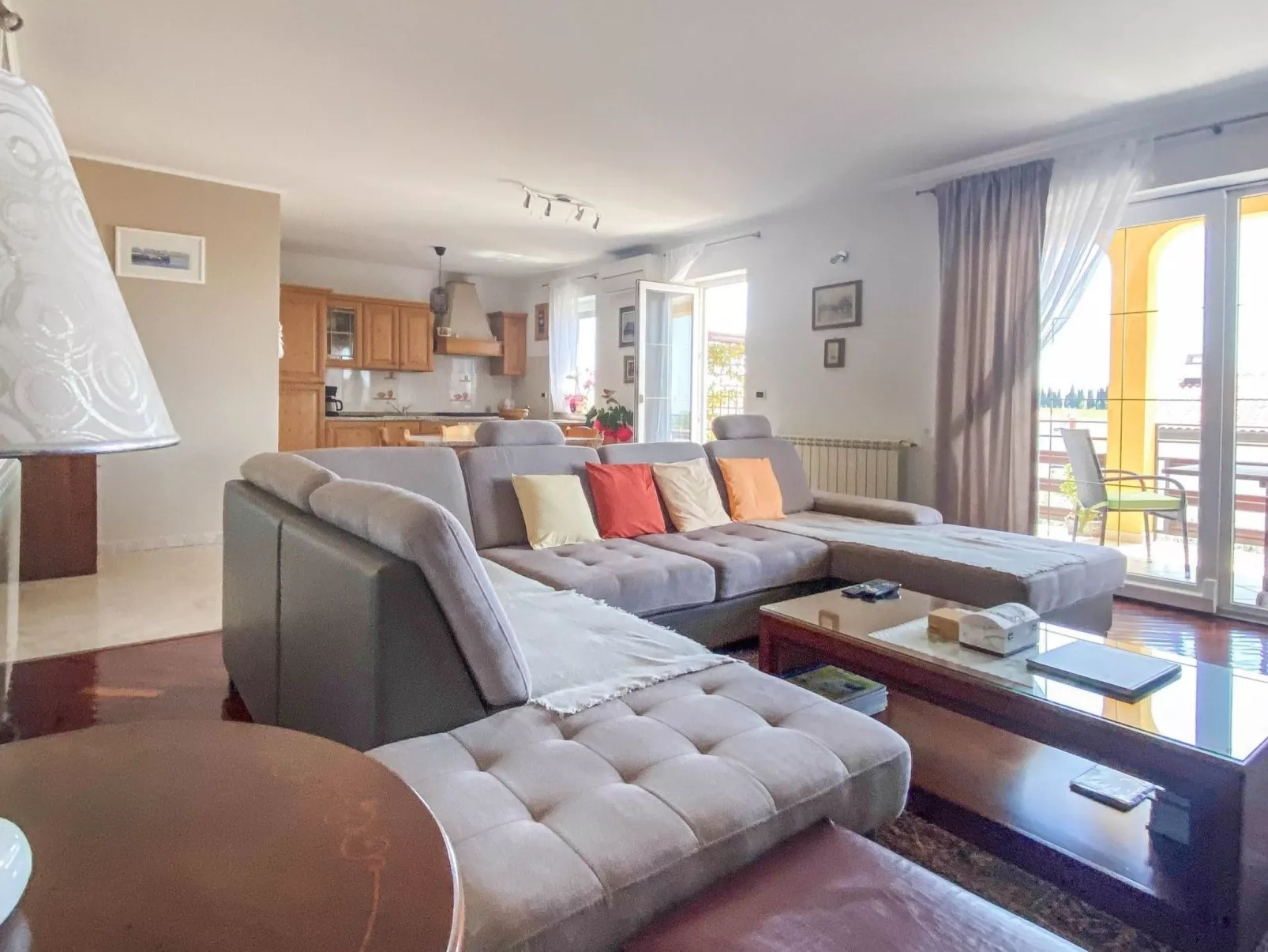 Villa "Chiara" mit privatem Pool-Inside