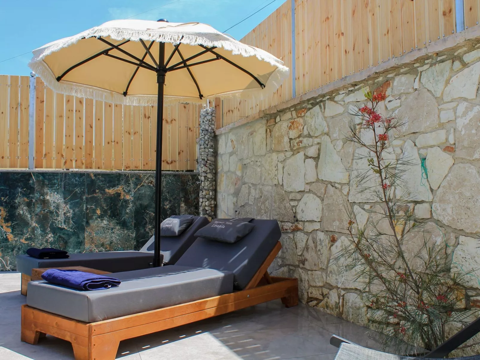 Entdecken Sie die ruhige Opulenz der Luxusvilla Levanda in Südalbanien - Dedans