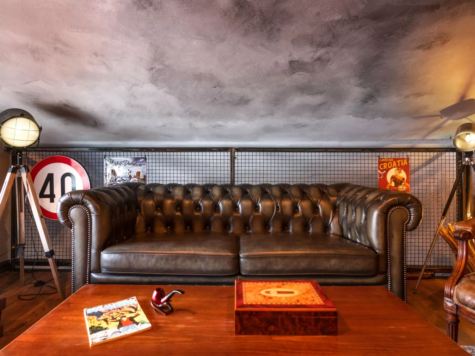 Rustic cozy house Pupy mit private pool und kino-Drinnen