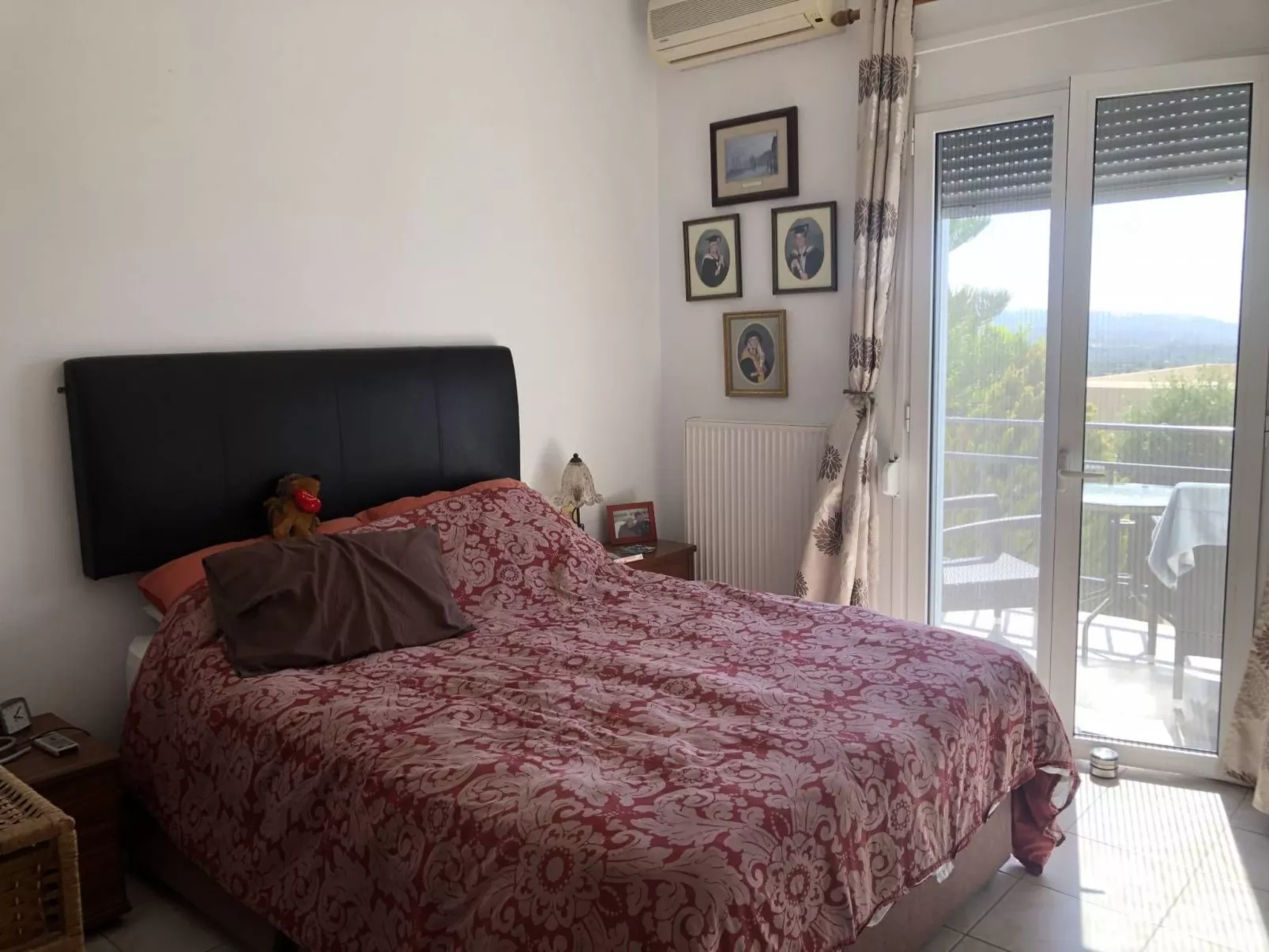 In Arkadi mit Privatem Pool-Inside