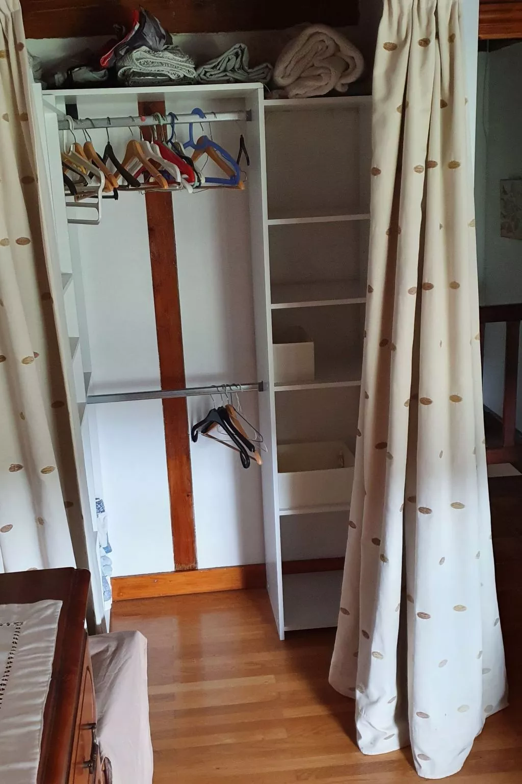 Haus St Just d'Avray-Drinnen